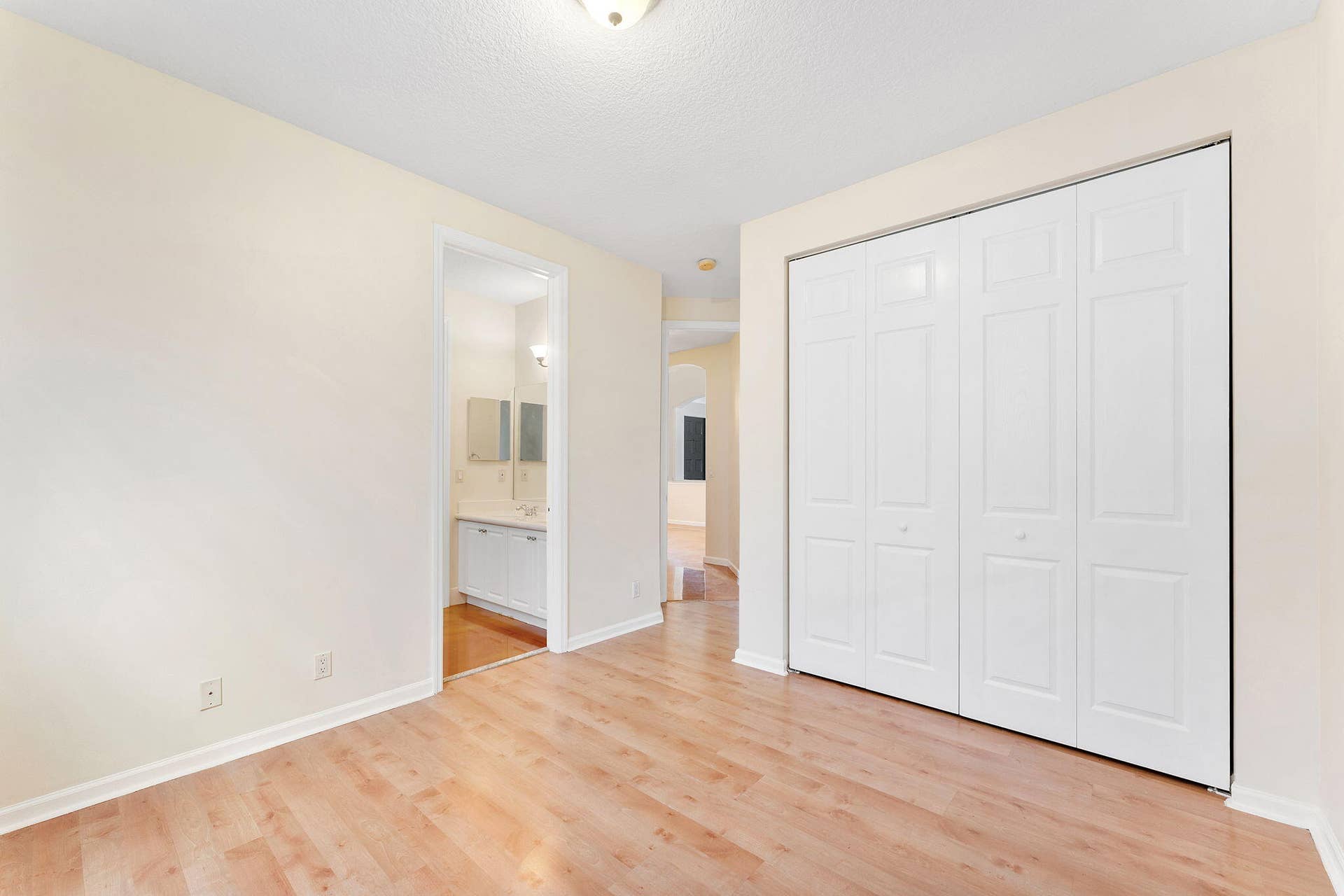 6929 Finamore Circle, Lake Worth, FL 33467 Guest Room