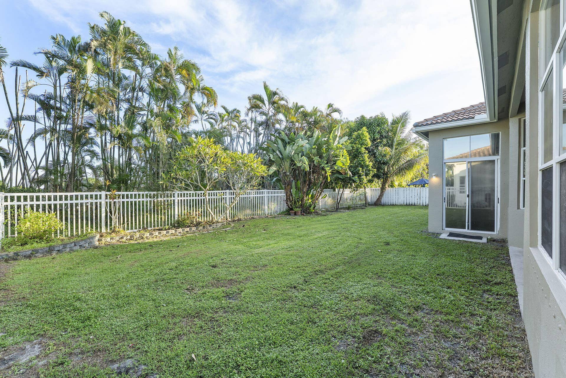 6929 Finamore Circle, Lake Worth, FL 33467 Back