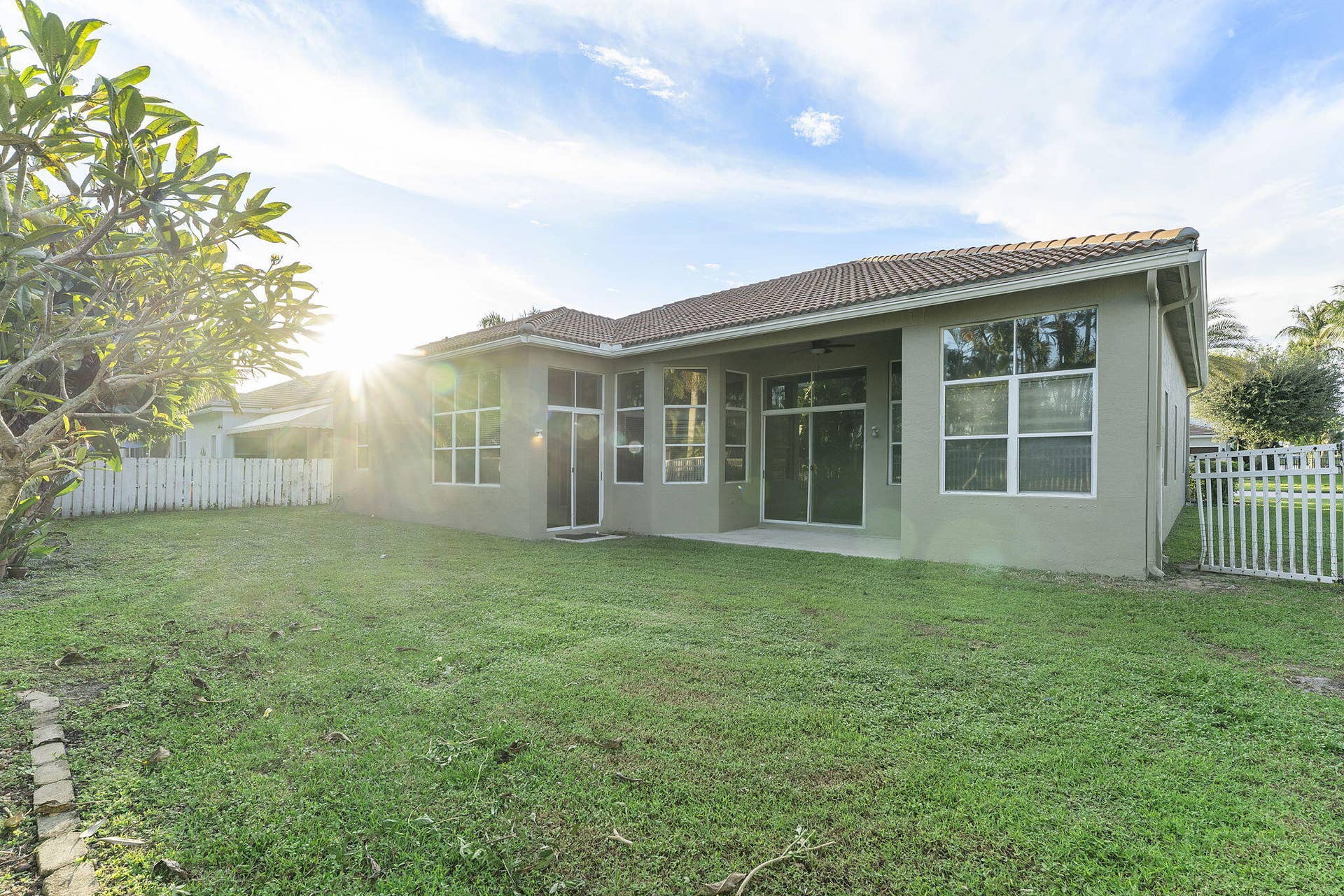 6929 Finamore Circle, Lake Worth, FL 33467 Back