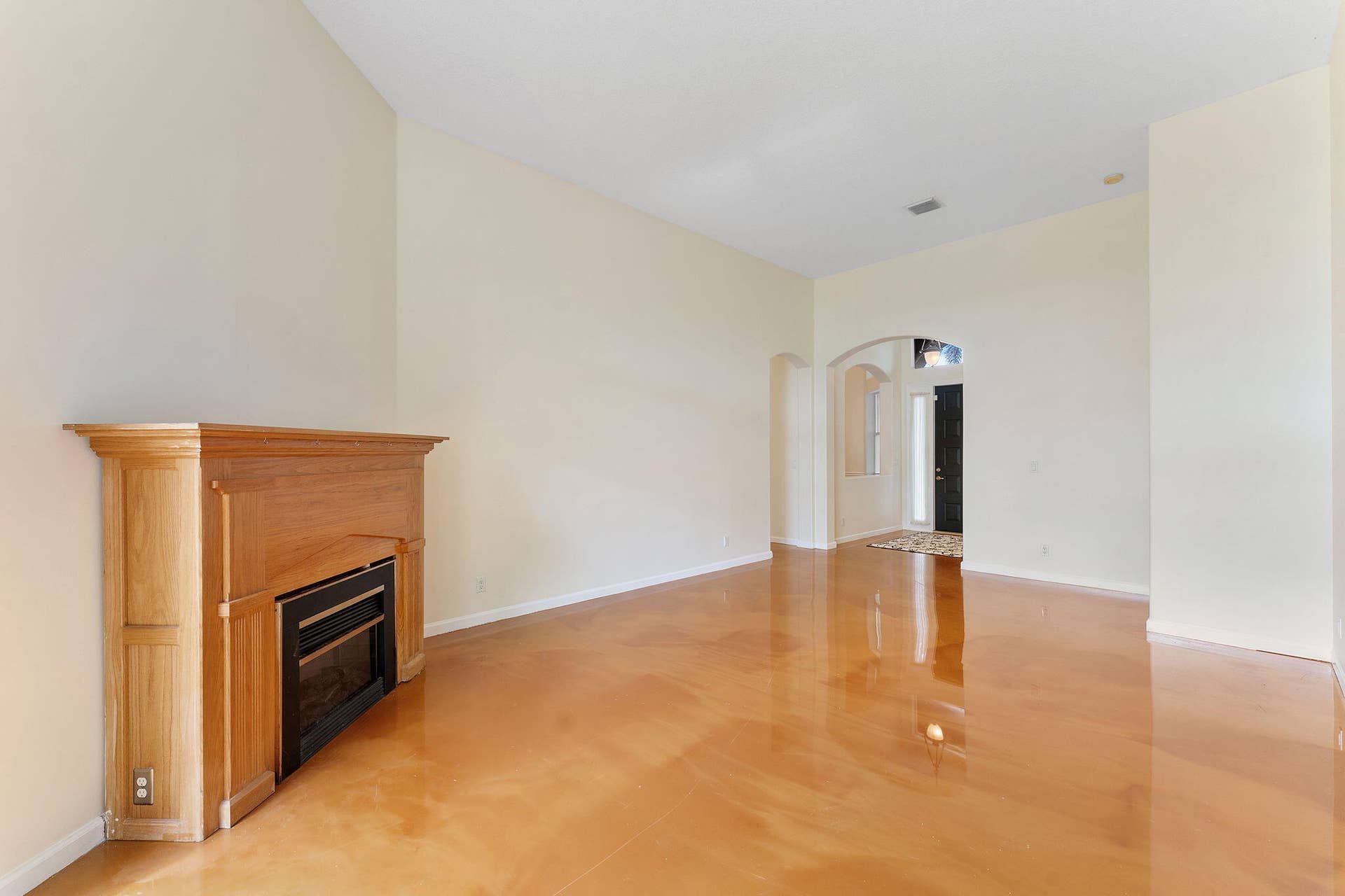 6929 Finamore Circle, Lake Worth, FL 33467 Living Room