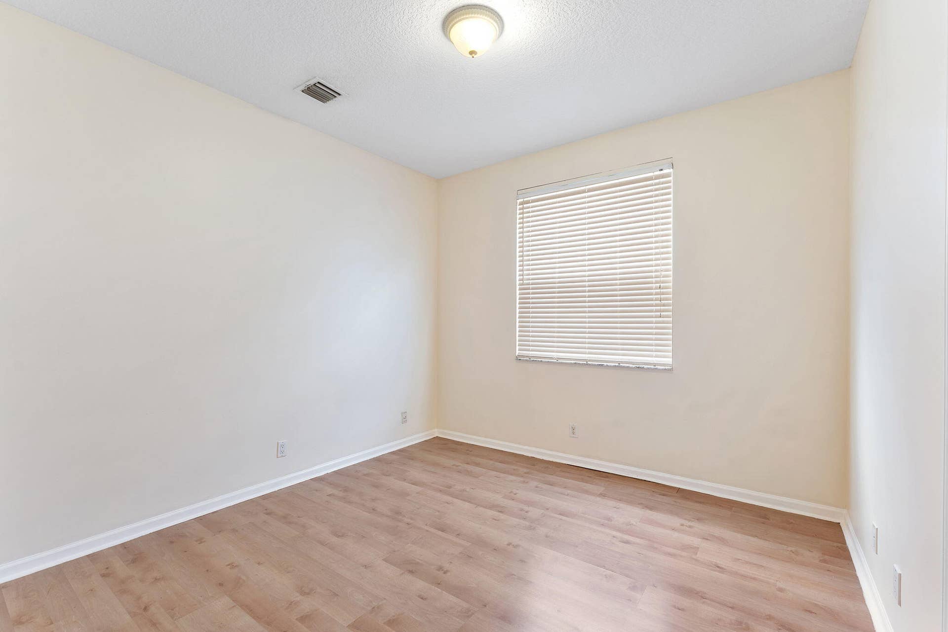 6929 Finamore Circle, Lake Worth, FL 33467 Guest Room