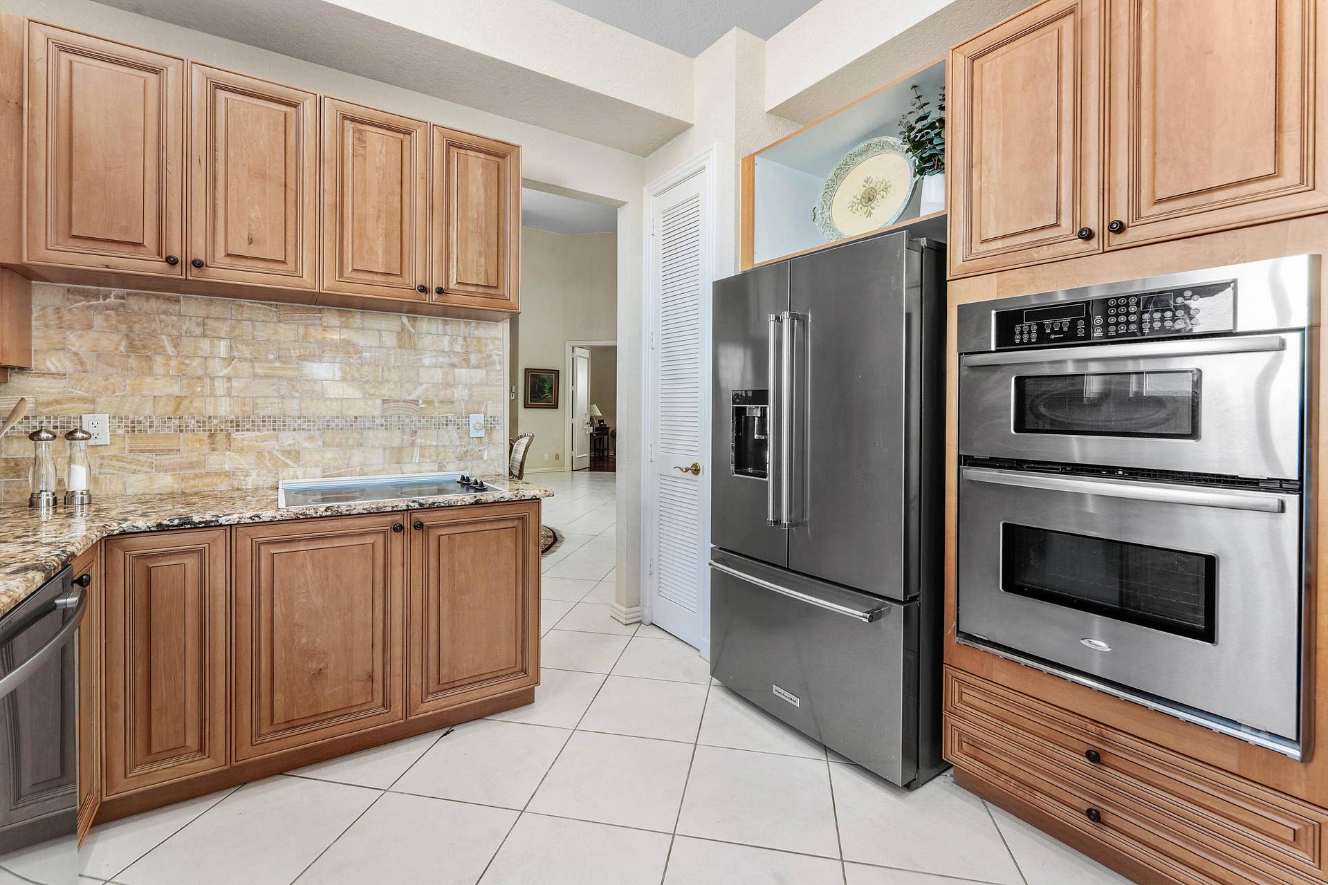 125 Windward Drive, Palm Beach Gardens, FL 33418 Kitchen