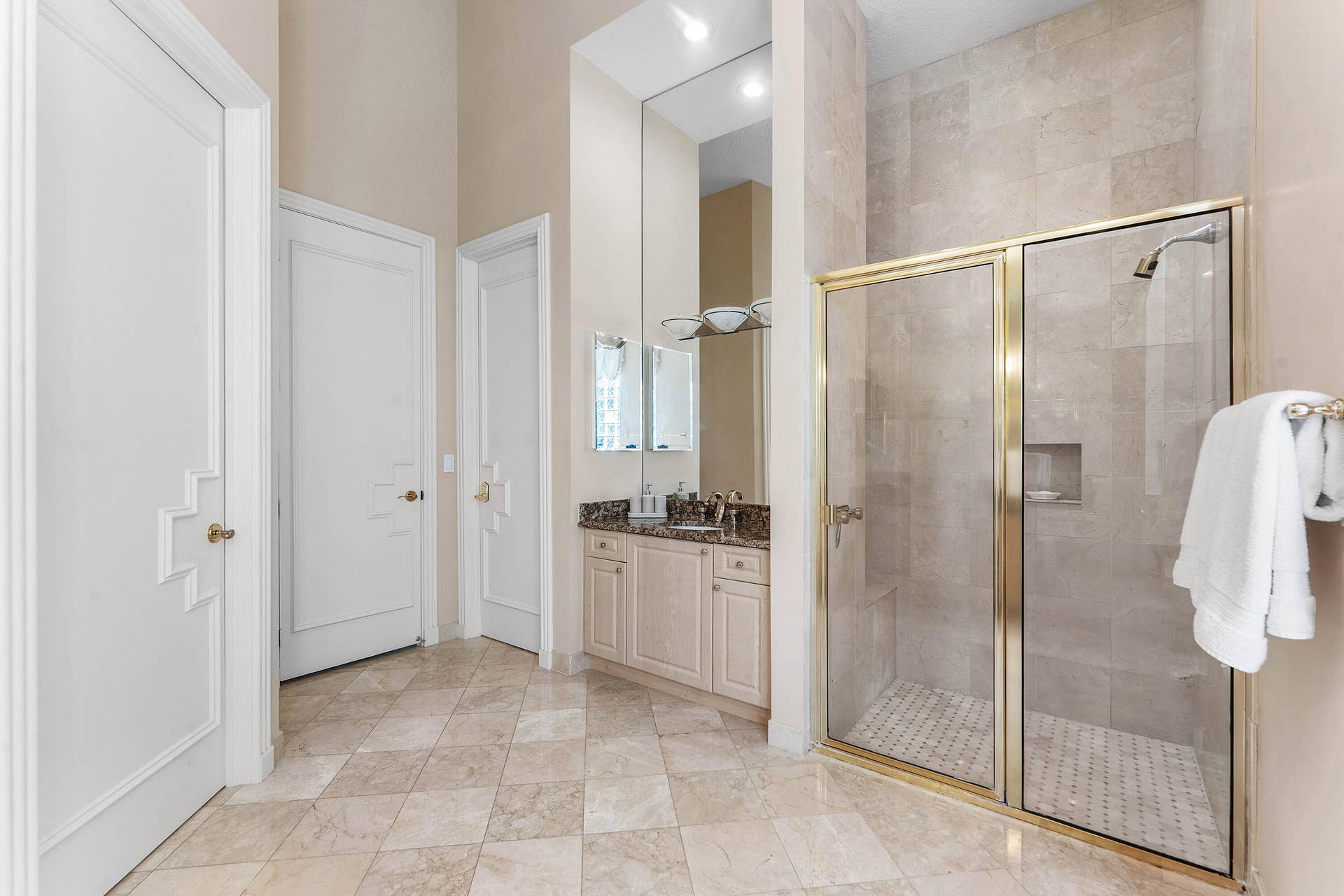 125 Windward Drive, Palm Beach Gardens, FL 33418 Primary Bath