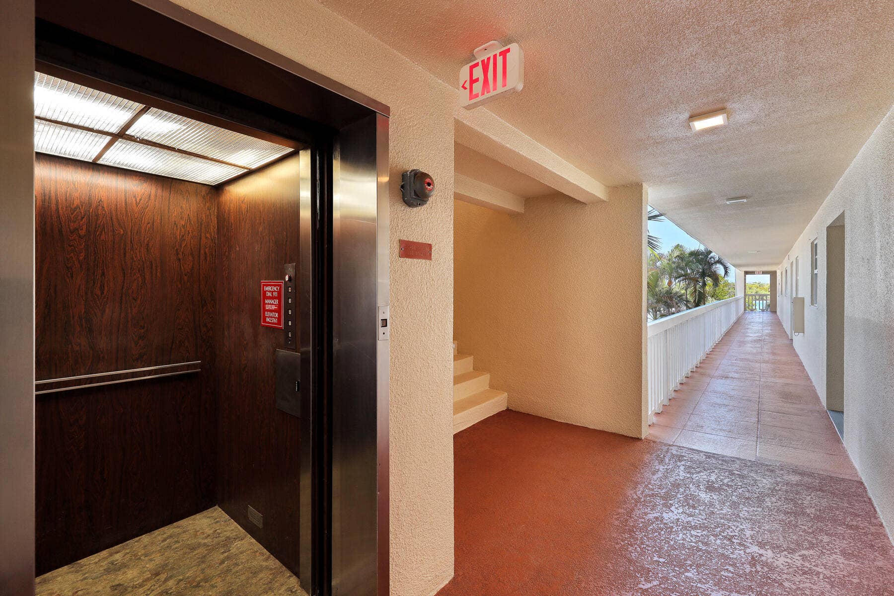 100 Waterway Road, Jupiter, FL 33469 Elevator