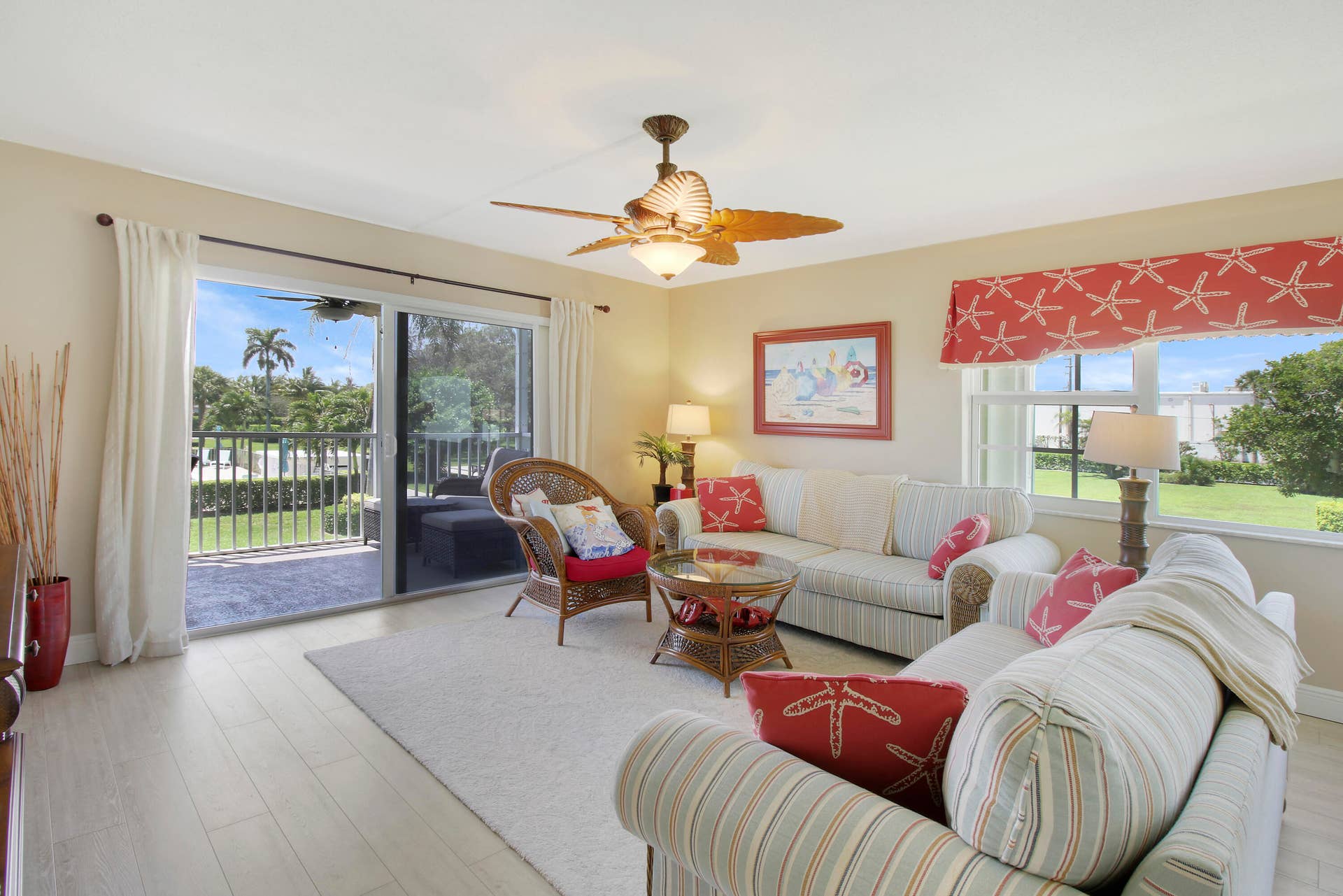 100 Waterway Road, Jupiter, FL 33469 Exquisitely Appointed Dining Area