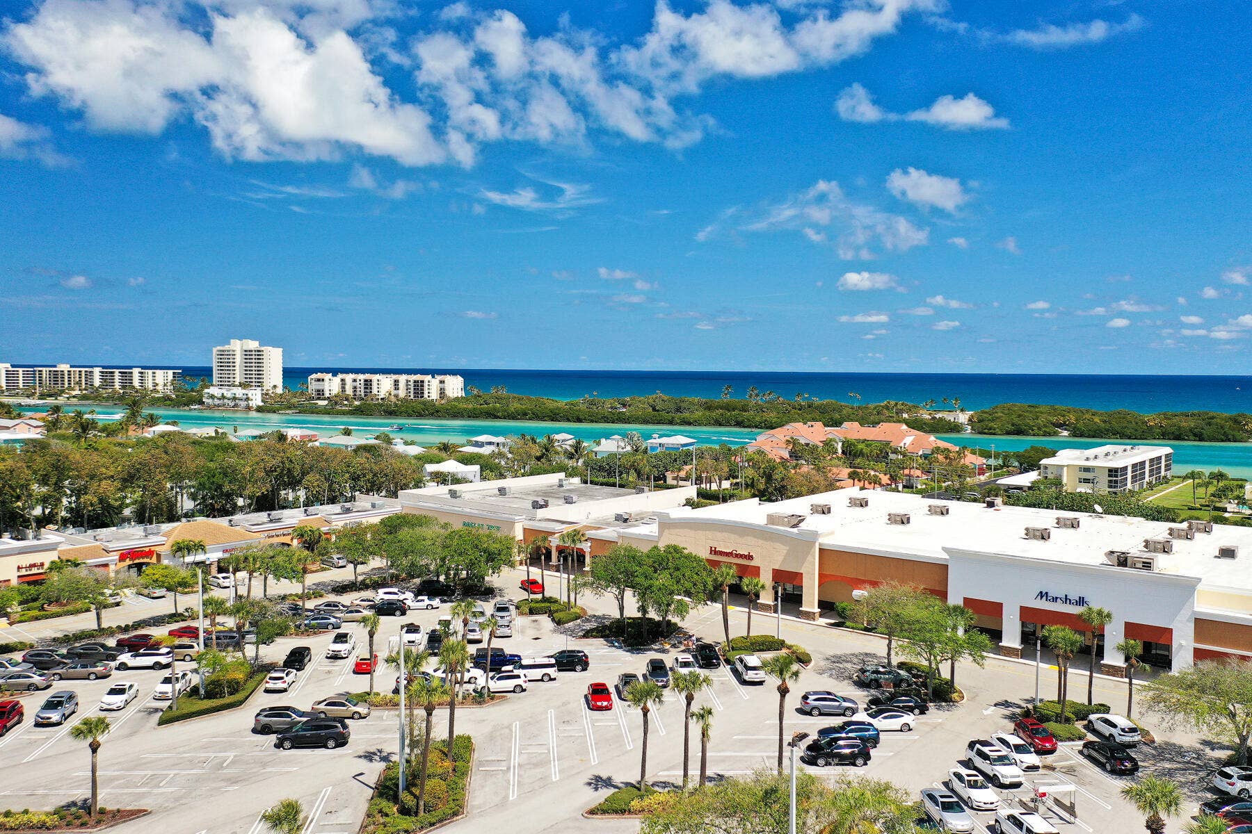 100 Waterway Road, Jupiter, FL 33469 Walk to Shopping Too!
