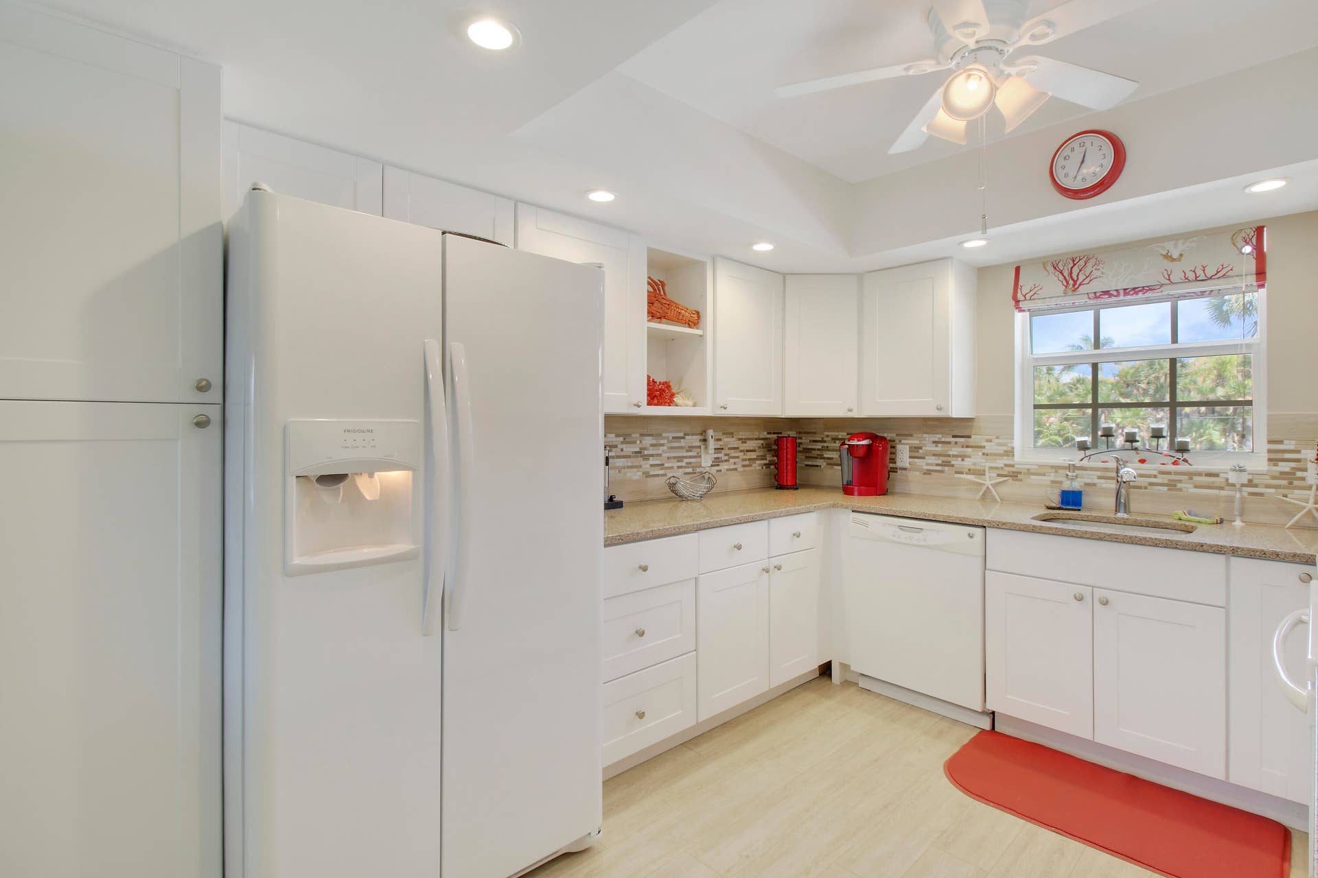 100 Waterway Road, Jupiter, FL 33469 Open Fully Equipped Kitchen