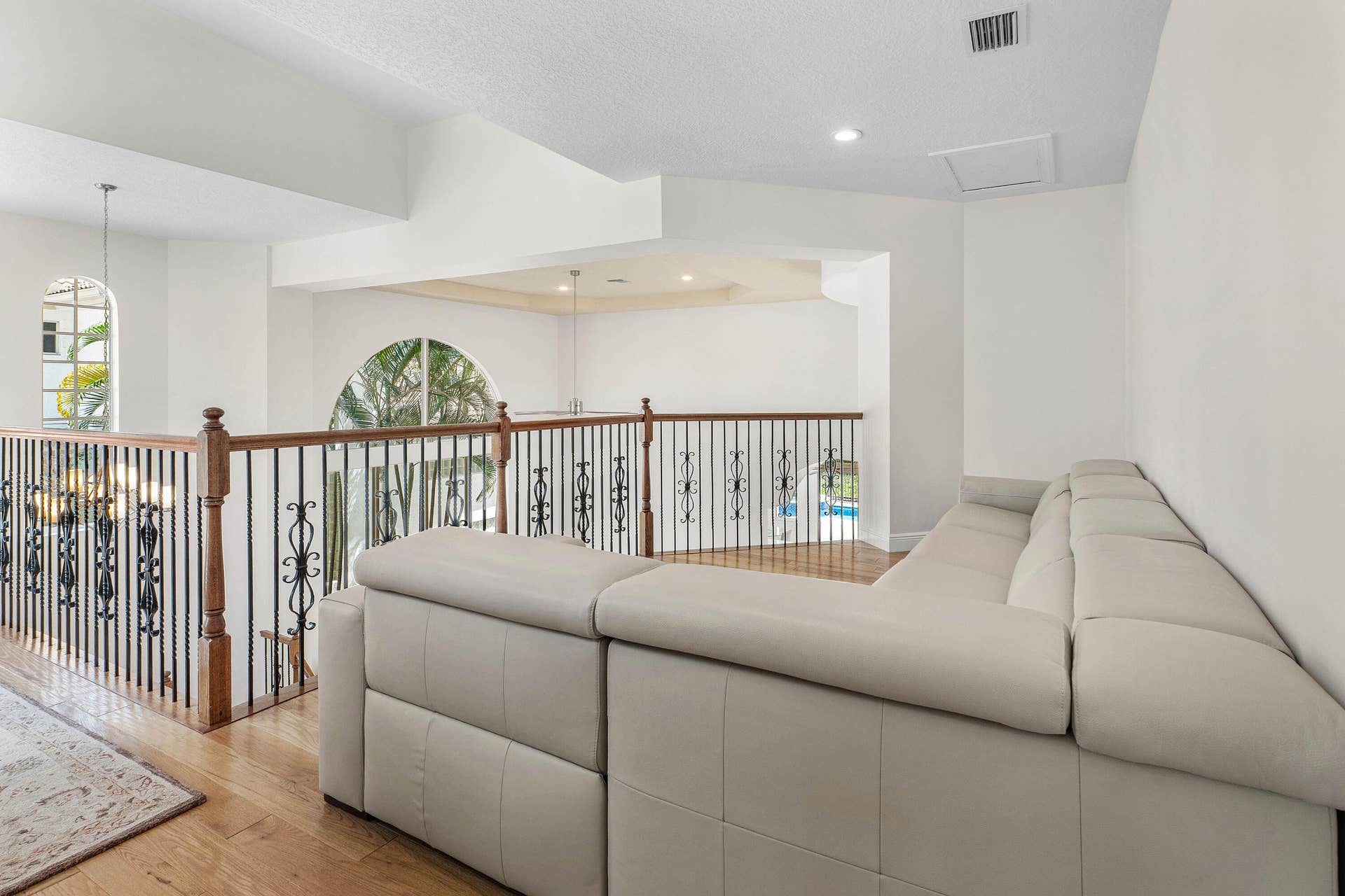 020-8126ValhallaDrive-DelrayBeach-FL-334