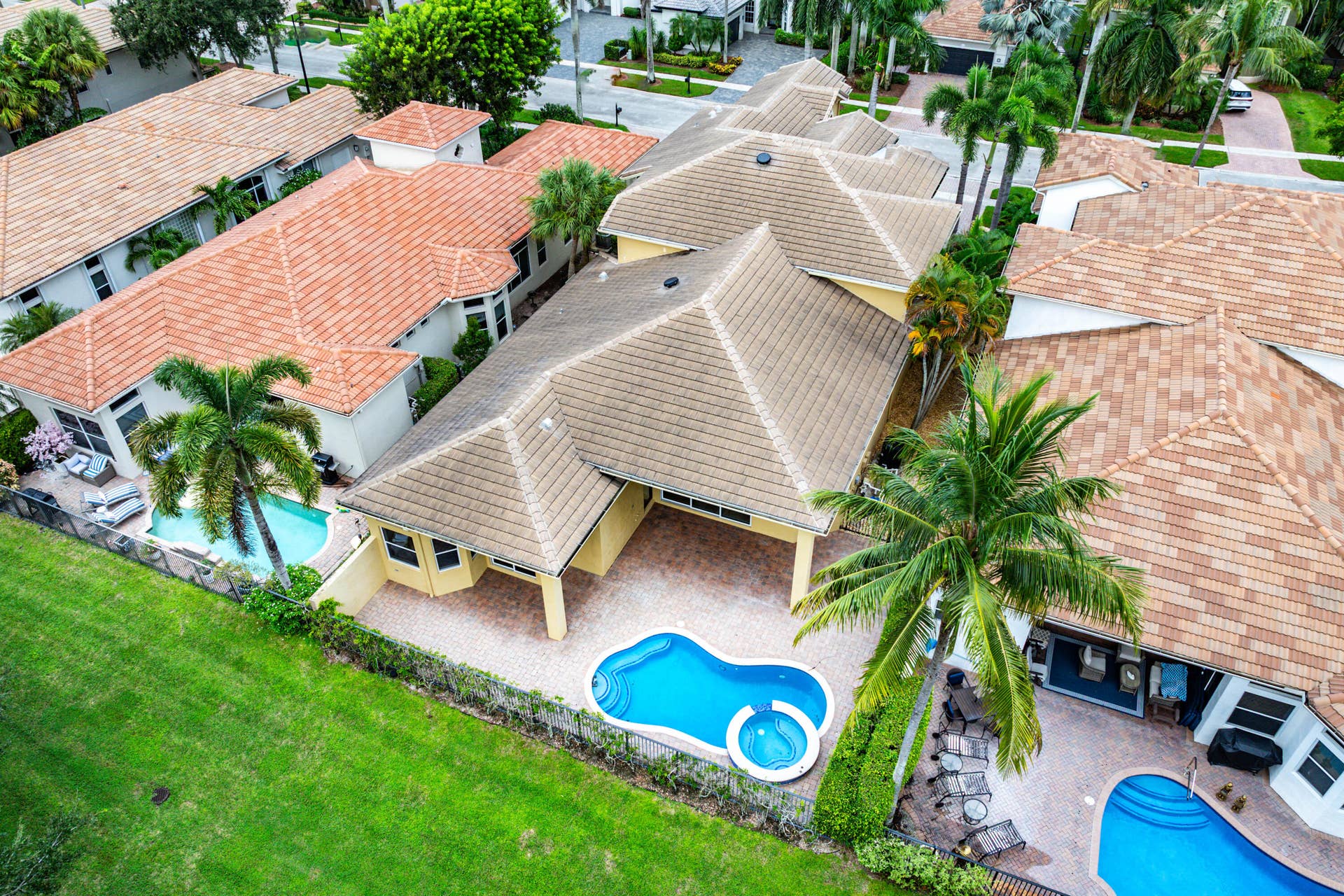 045-8126ValhallaDrive-DelrayBeach-FL-334