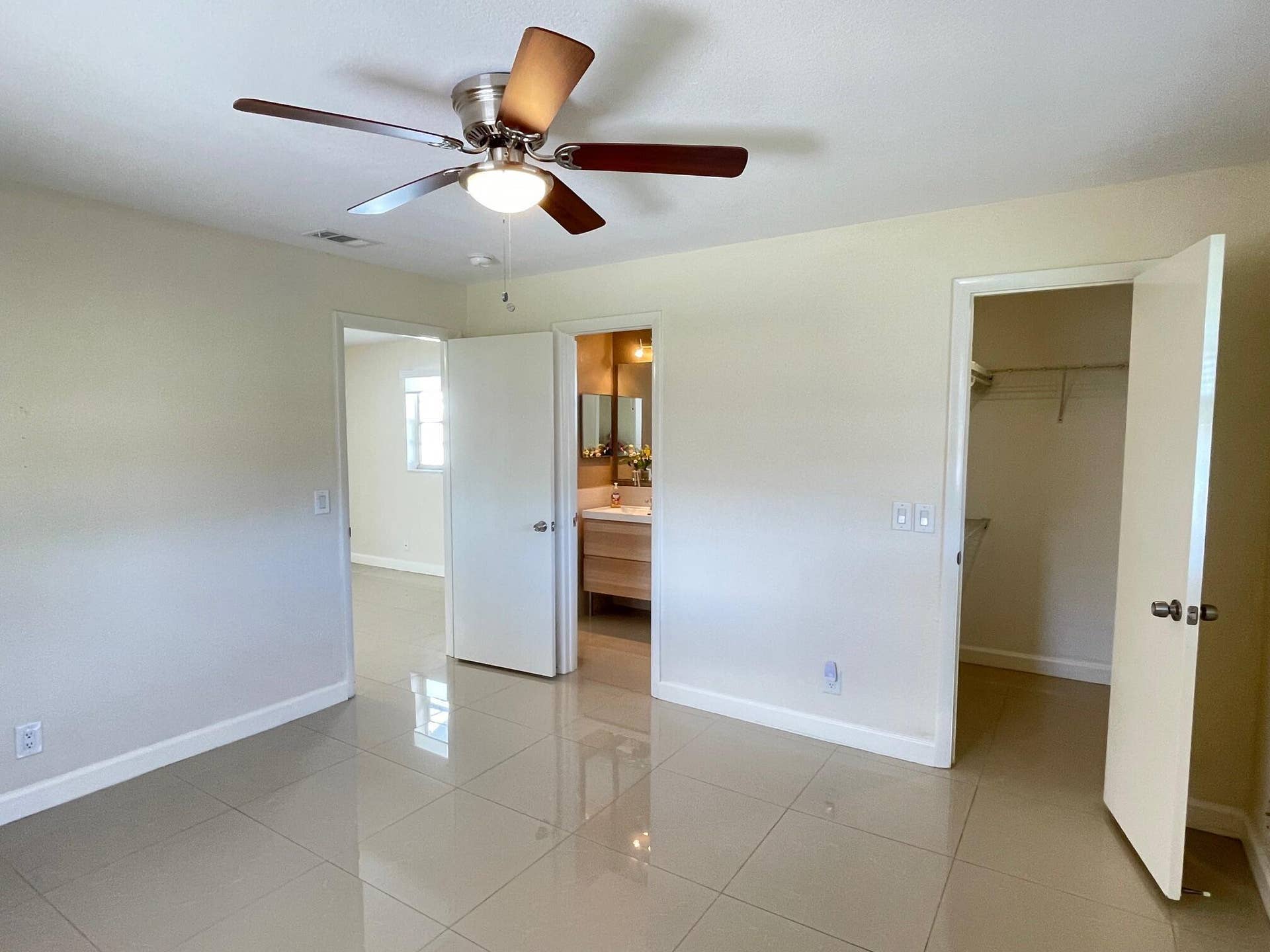 1304 SW 15TH Street, Boynton Beach, FL 33426 CEILING FANS AND WALK IN CLOSETS IN BOTH BEDROOMS