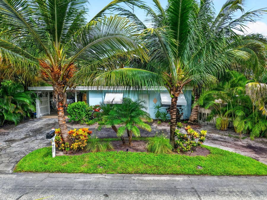 Property photo for 402 SE 1st Street SE, Boynton Beach, FL