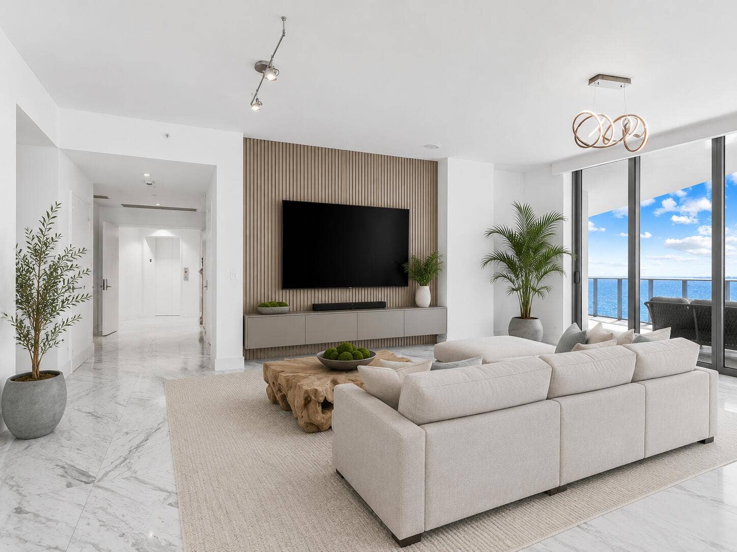 701 N Fort Lauderdale Beach Boulevard, #805, Fort Lauderdale, FL 33304 Virtually Staged