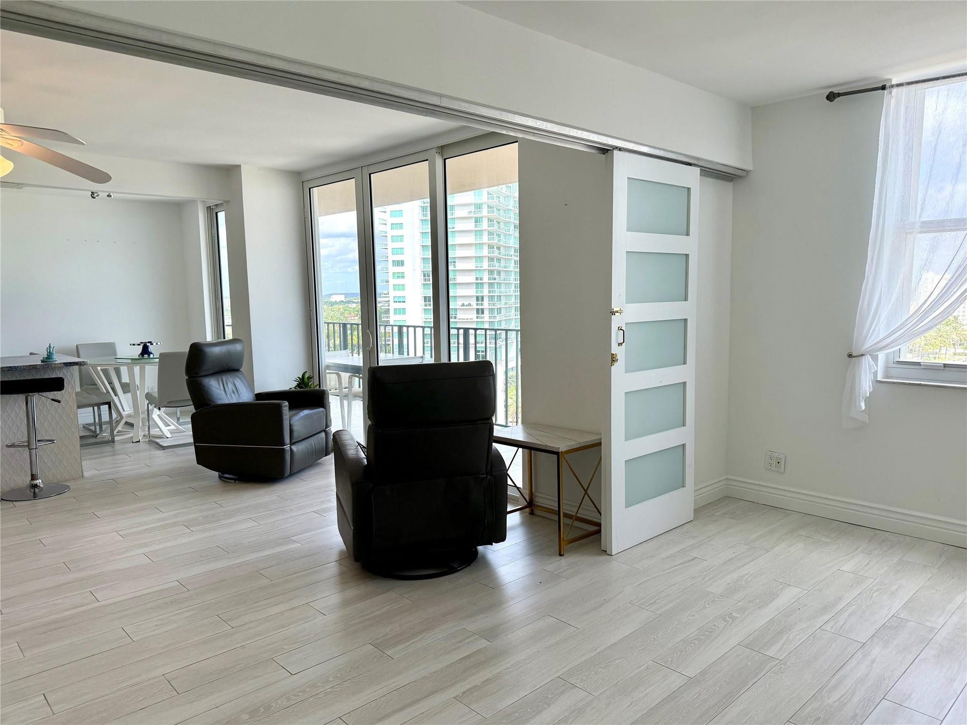 101 Briny Avenue, #1107, Pompano Beach, FL 33062 Open convertible guest bedroom