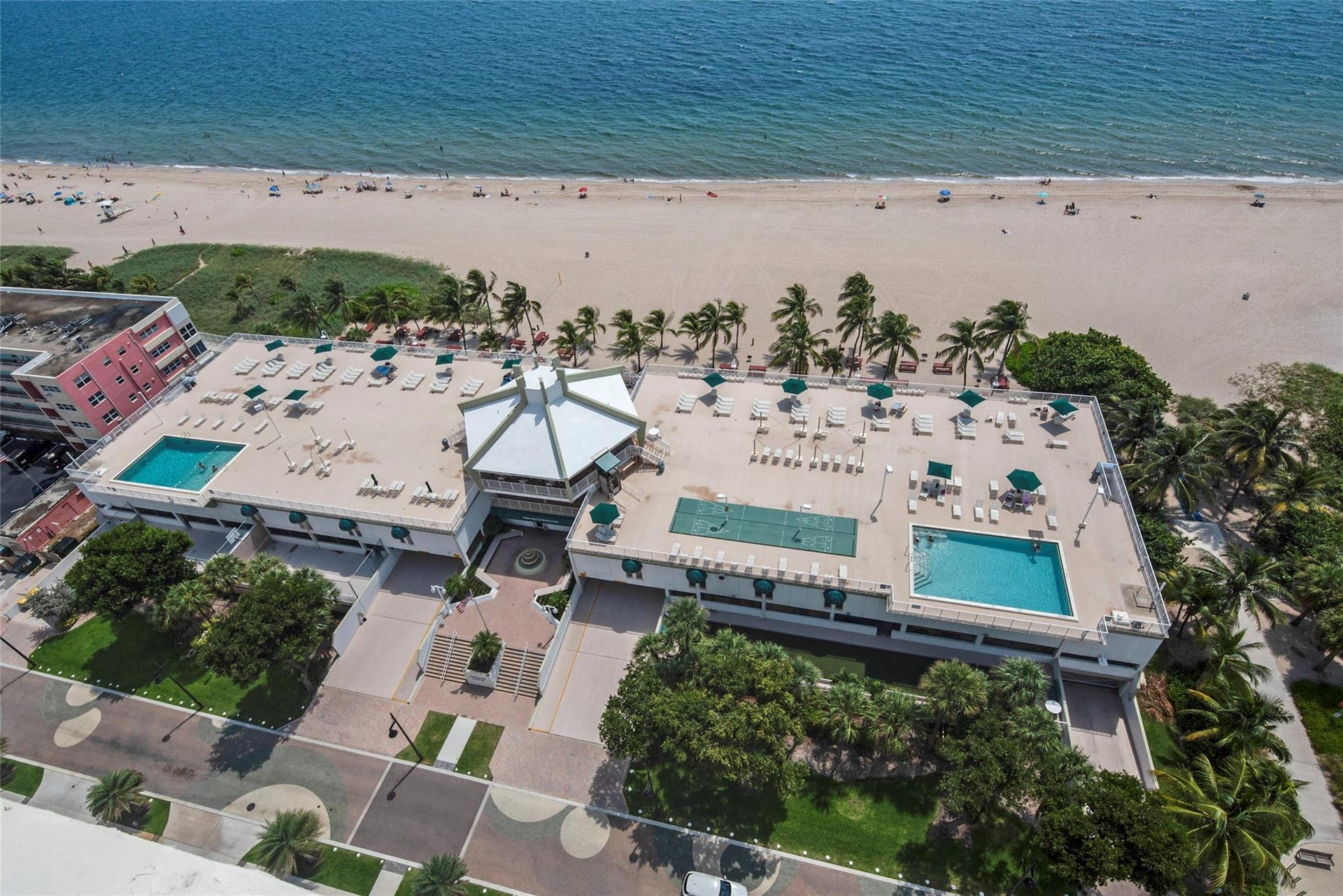 101 Briny Avenue, #1107, Pompano Beach, FL 33062 Recreation center aerial view