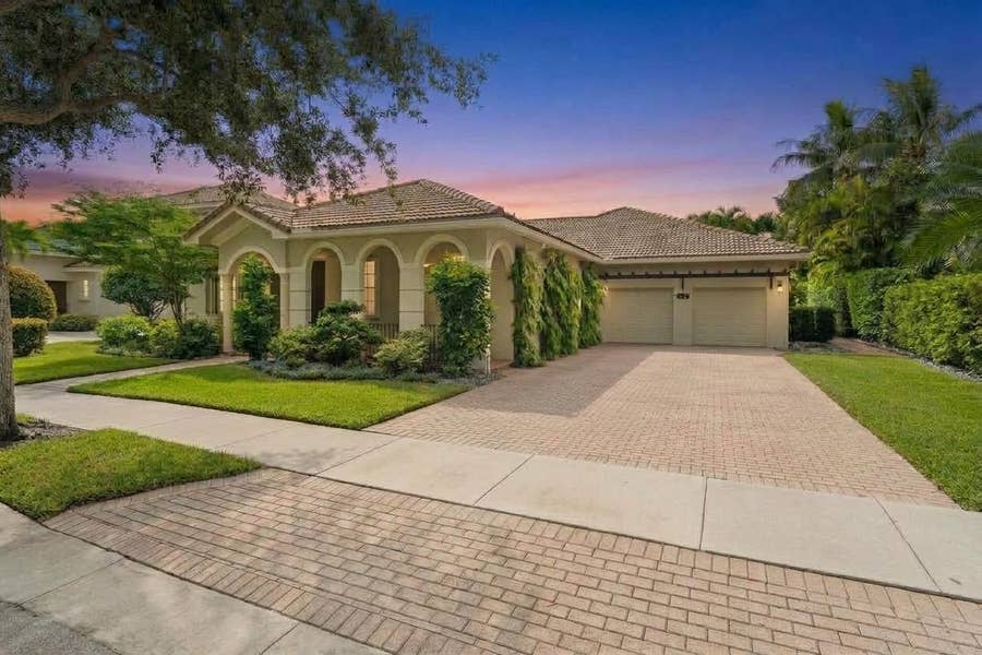 Property photo for 136 Via Santa Cruz, Jupiter, FL