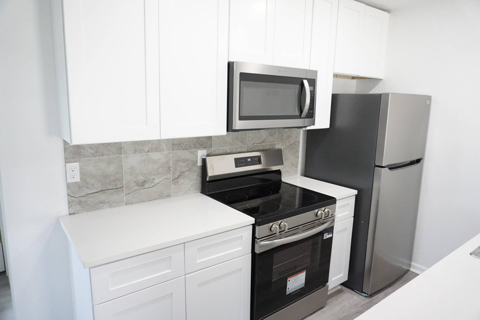 1181 W 28th Street, Riviera Beach, FL 33404 DSC08255