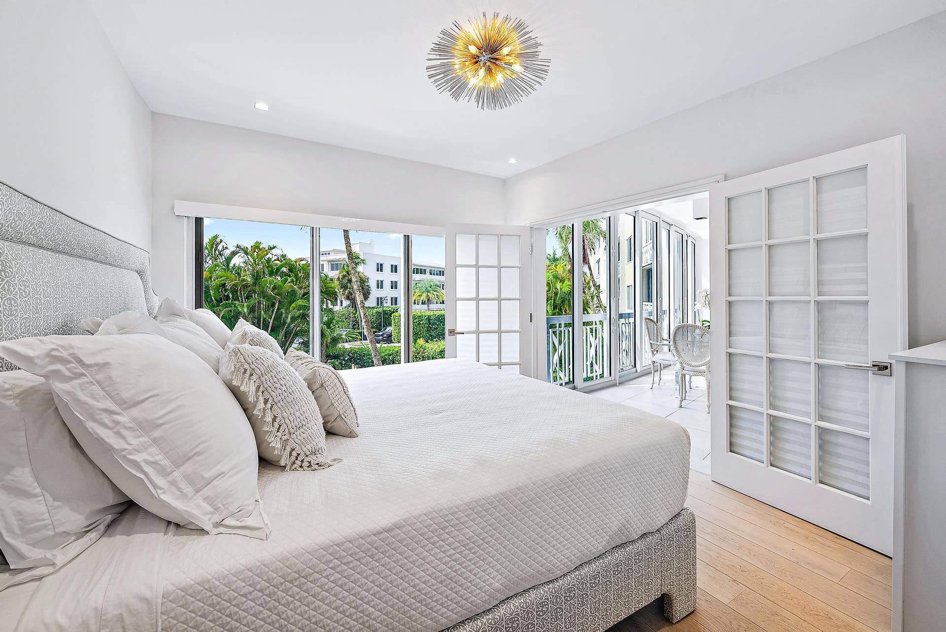 389 S Lake Drive, #2g, Palm Beach, FL 33480 Guest Bedroom