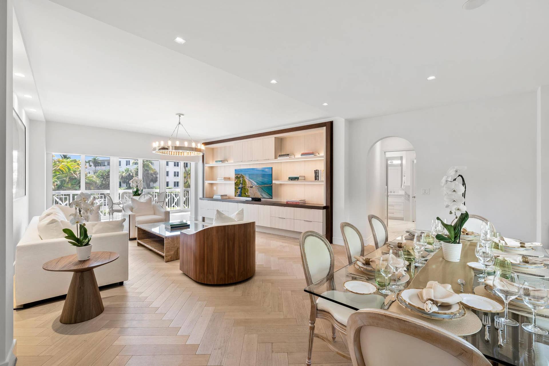 389 S Lake Drive, #2g, Palm Beach, FL 33480 Living/Dining