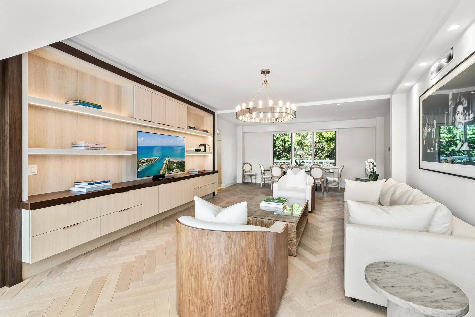 389 S Lake Drive, #2g, Palm Beach, FL 33480 Living Room