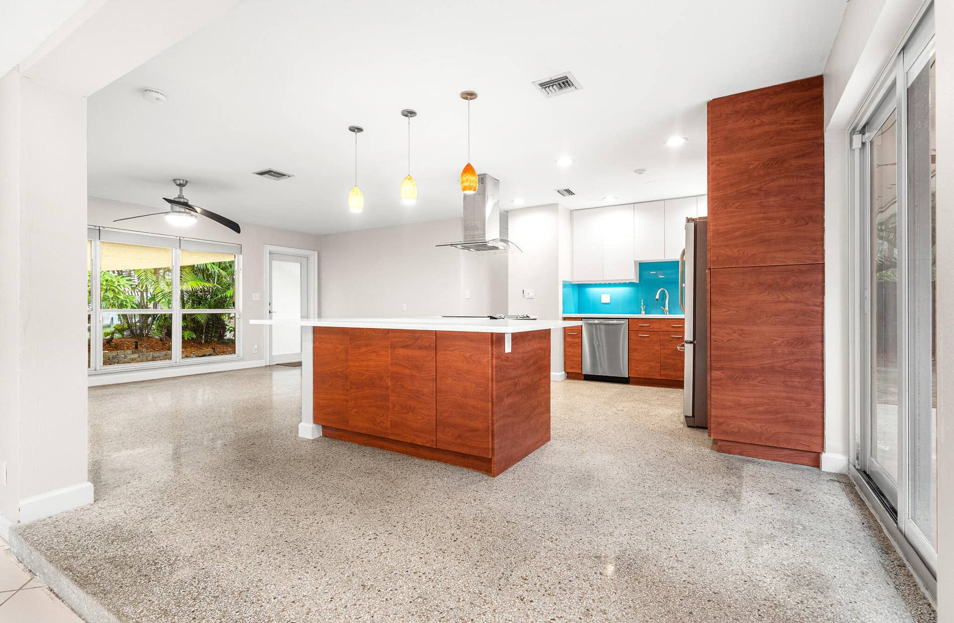 3697 NE 16TH Avenue, Oakland Park, FL 33334 Open Floor Plan