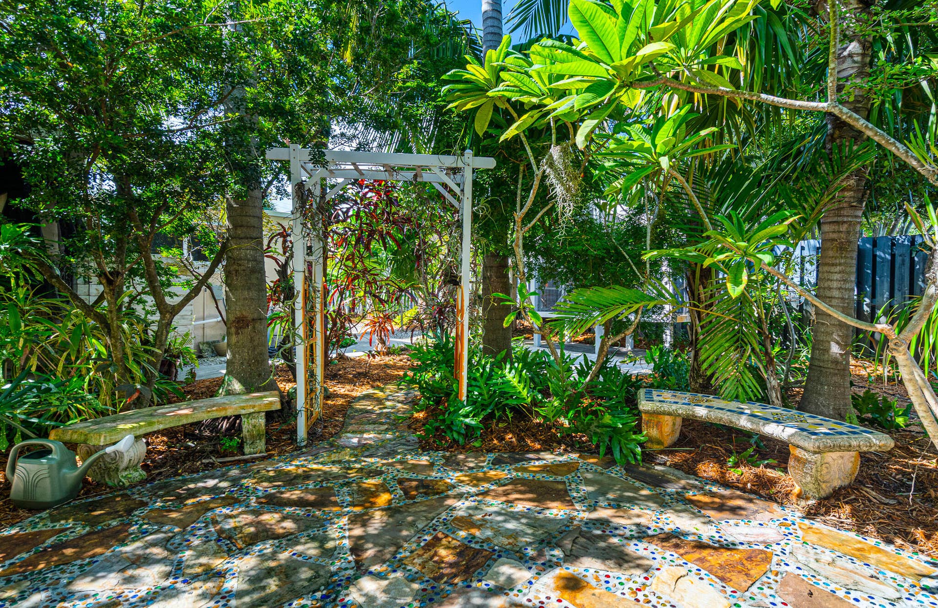 3697 NE 16TH Avenue, Oakland Park, FL 33334 Walk ways/Sitting Areas