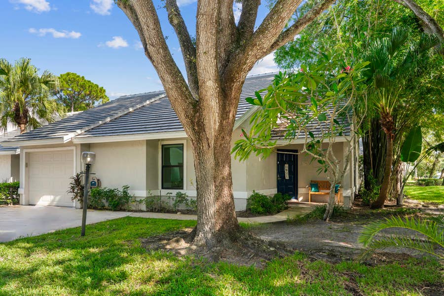 Property photo for 700 Bannock Court, Palm Beach Gardens, FL