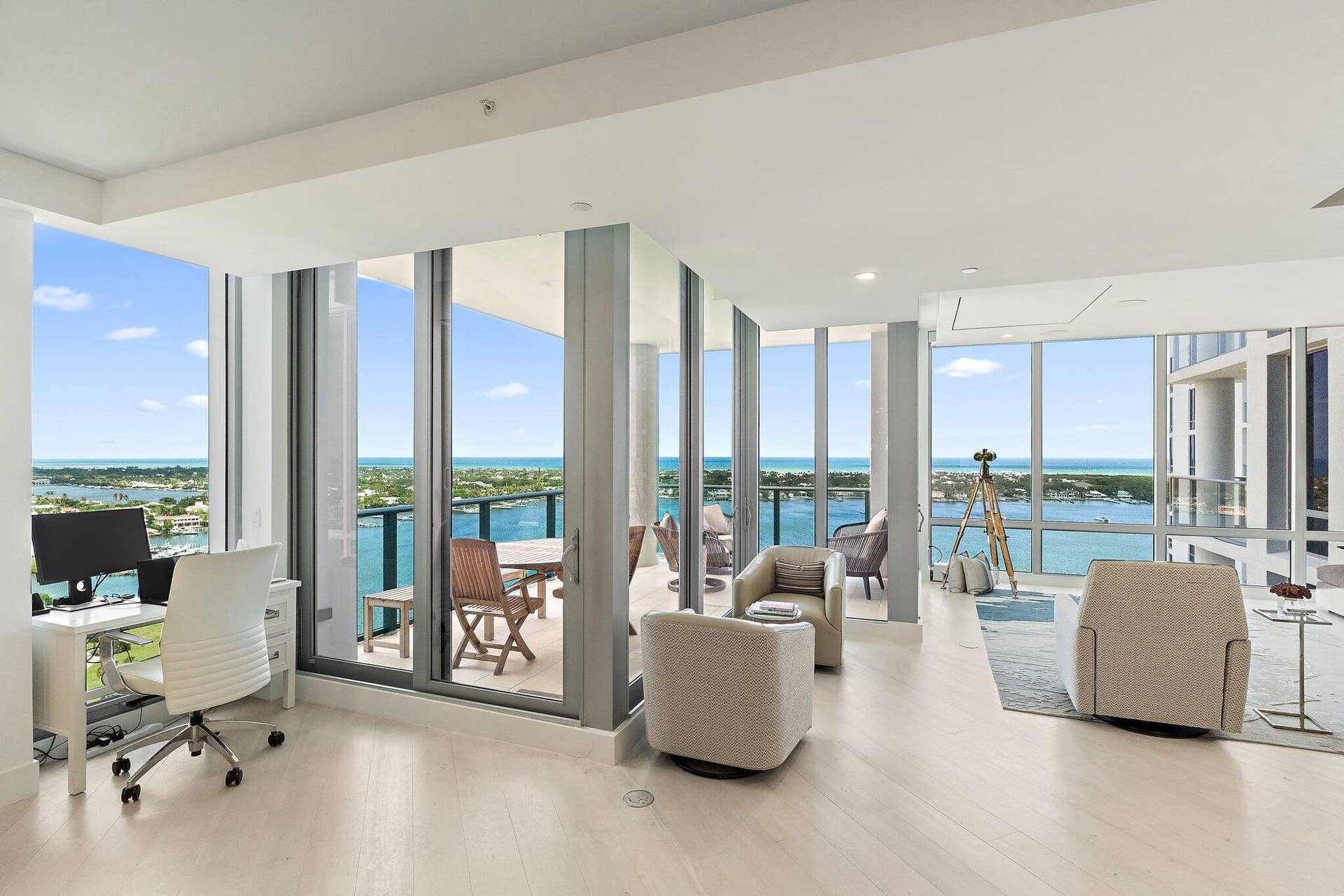 1 Water Club Way, #2003, North Palm Beach, FL 33408 Great Room