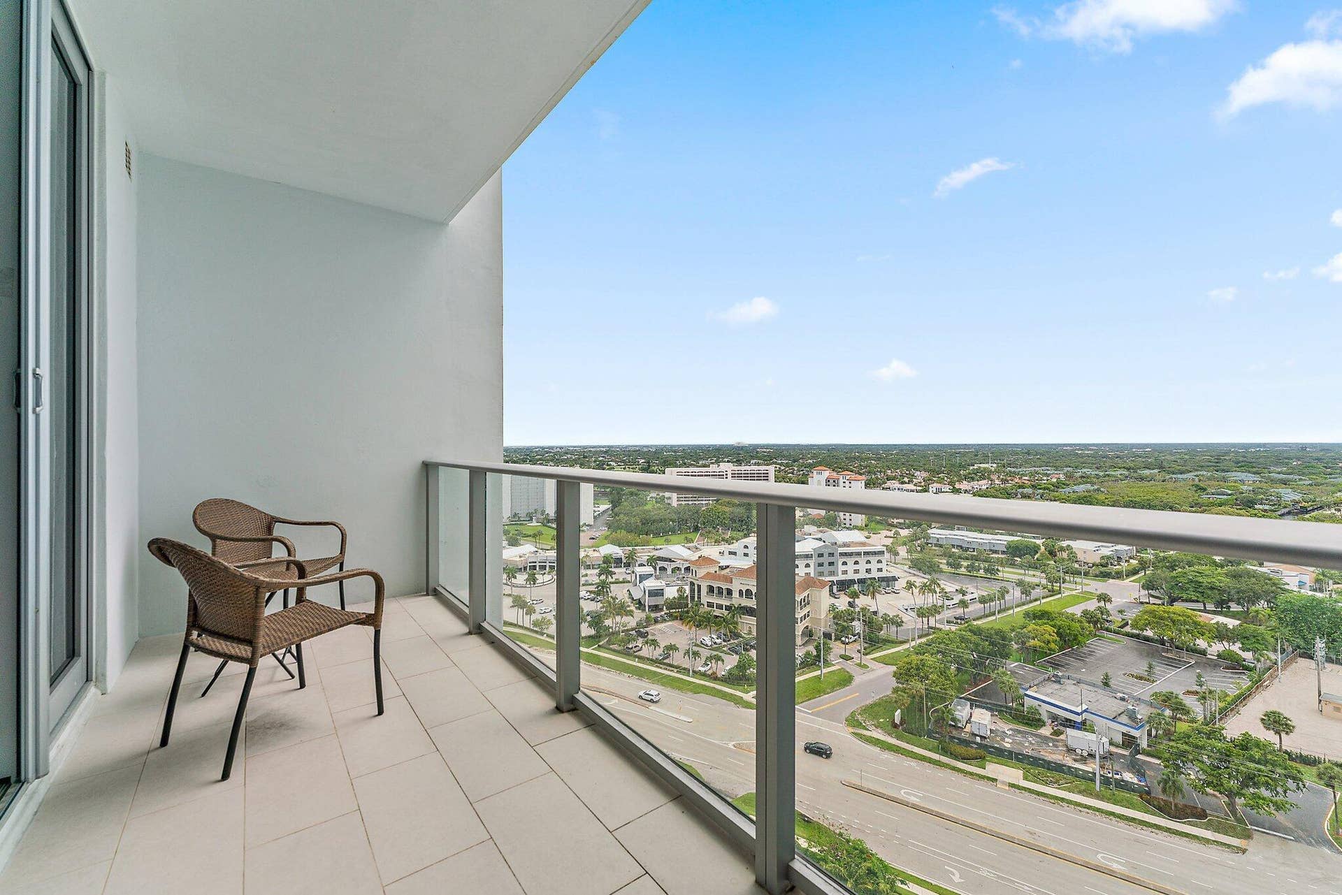 1 Water Club Way, #2003, North Palm Beach, FL 33408 VIP Guest Balcony