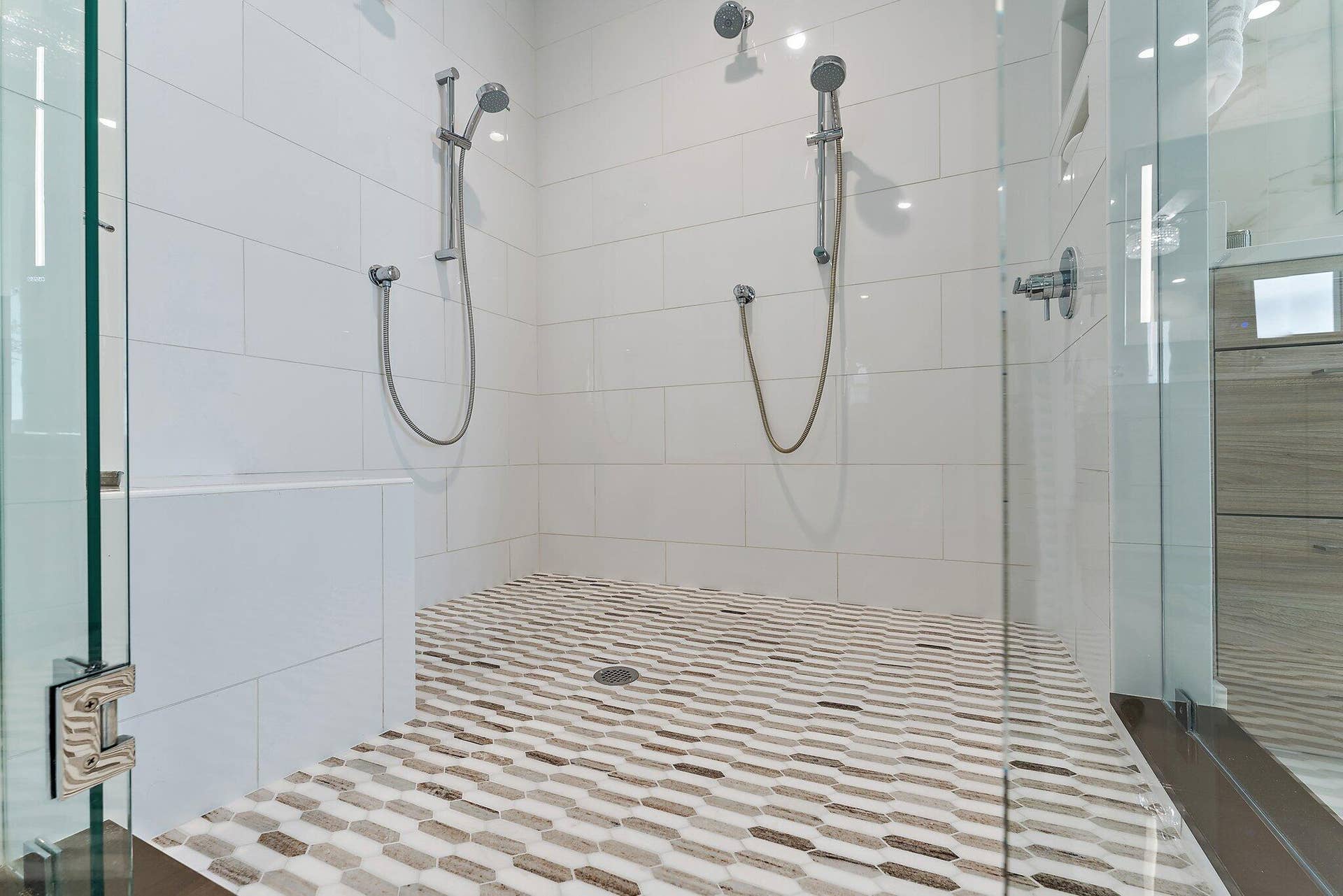 1 Water Club Way, #2003, North Palm Beach, FL 33408 Primary Shower