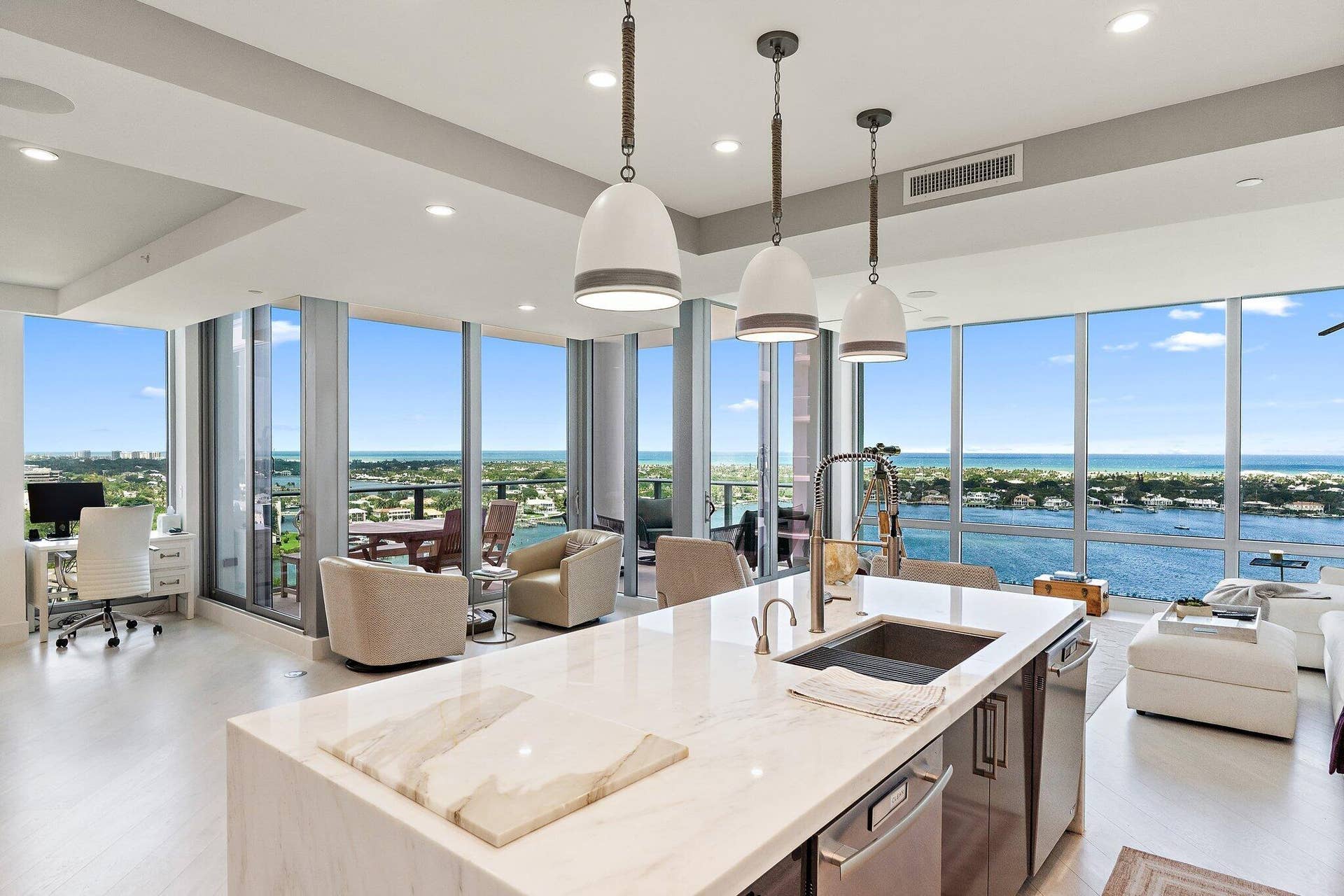 1 Water Club Way, #2003, North Palm Beach, FL 33408 Kitchen & View