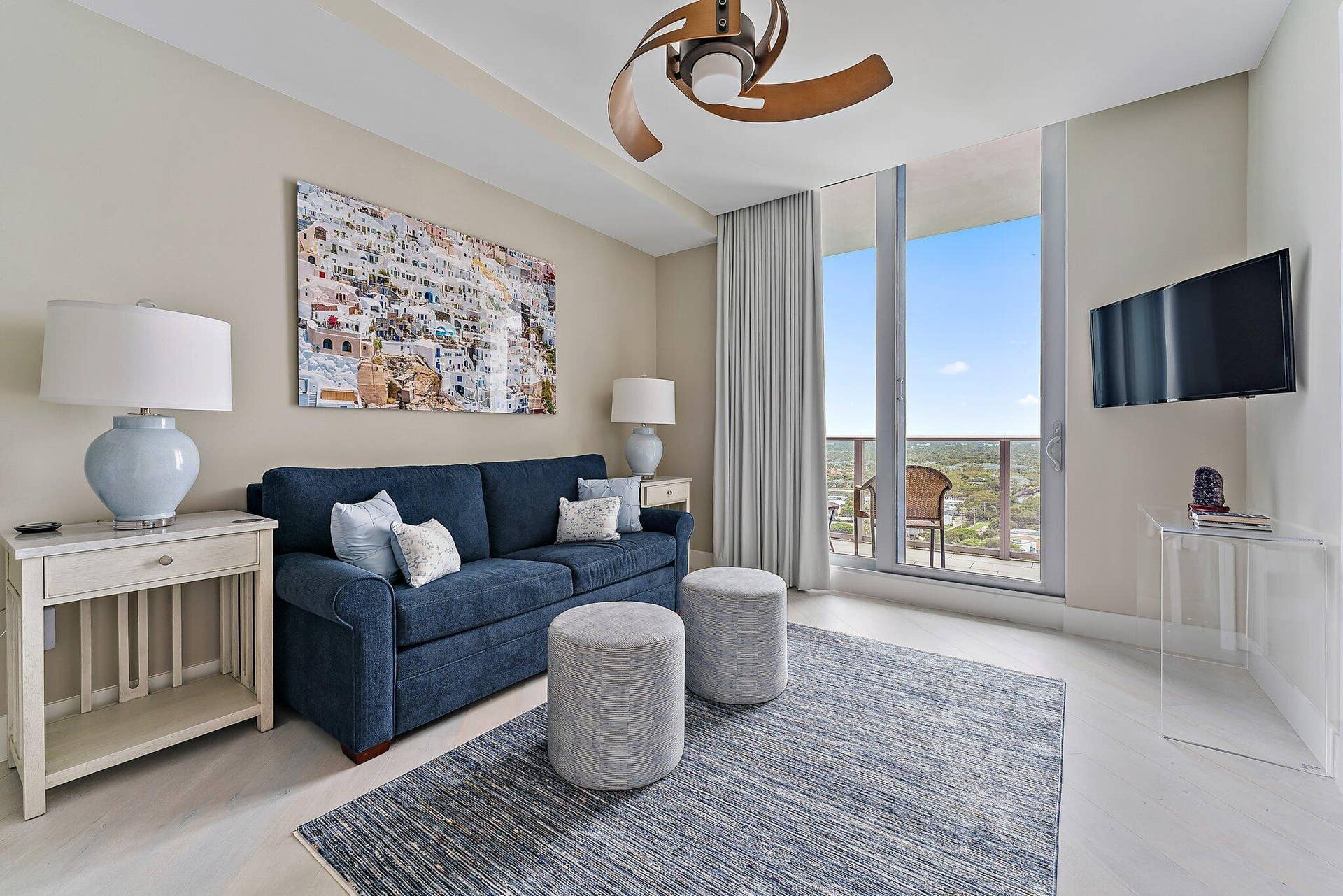 1 Water Club Way, #2003, North Palm Beach, FL 33408 VIP Guest Sitting Room