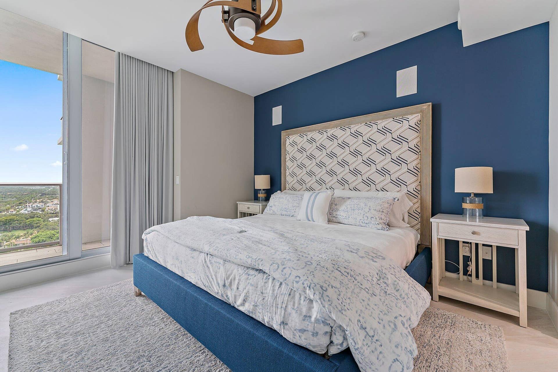 1 Water Club Way, #2003, North Palm Beach, FL 33408 VIP Guest Bedroom