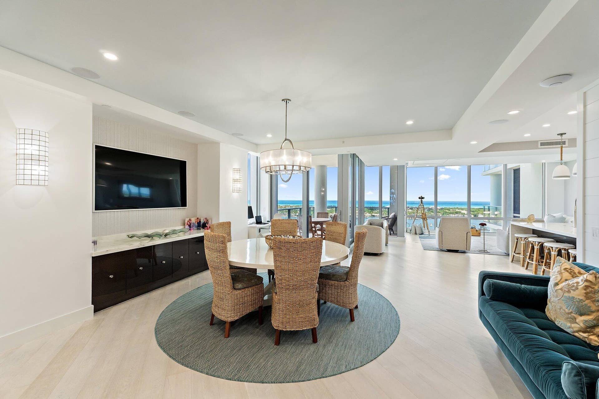 1 Water Club Way, #2003, North Palm Beach, FL 33408 Dining Area