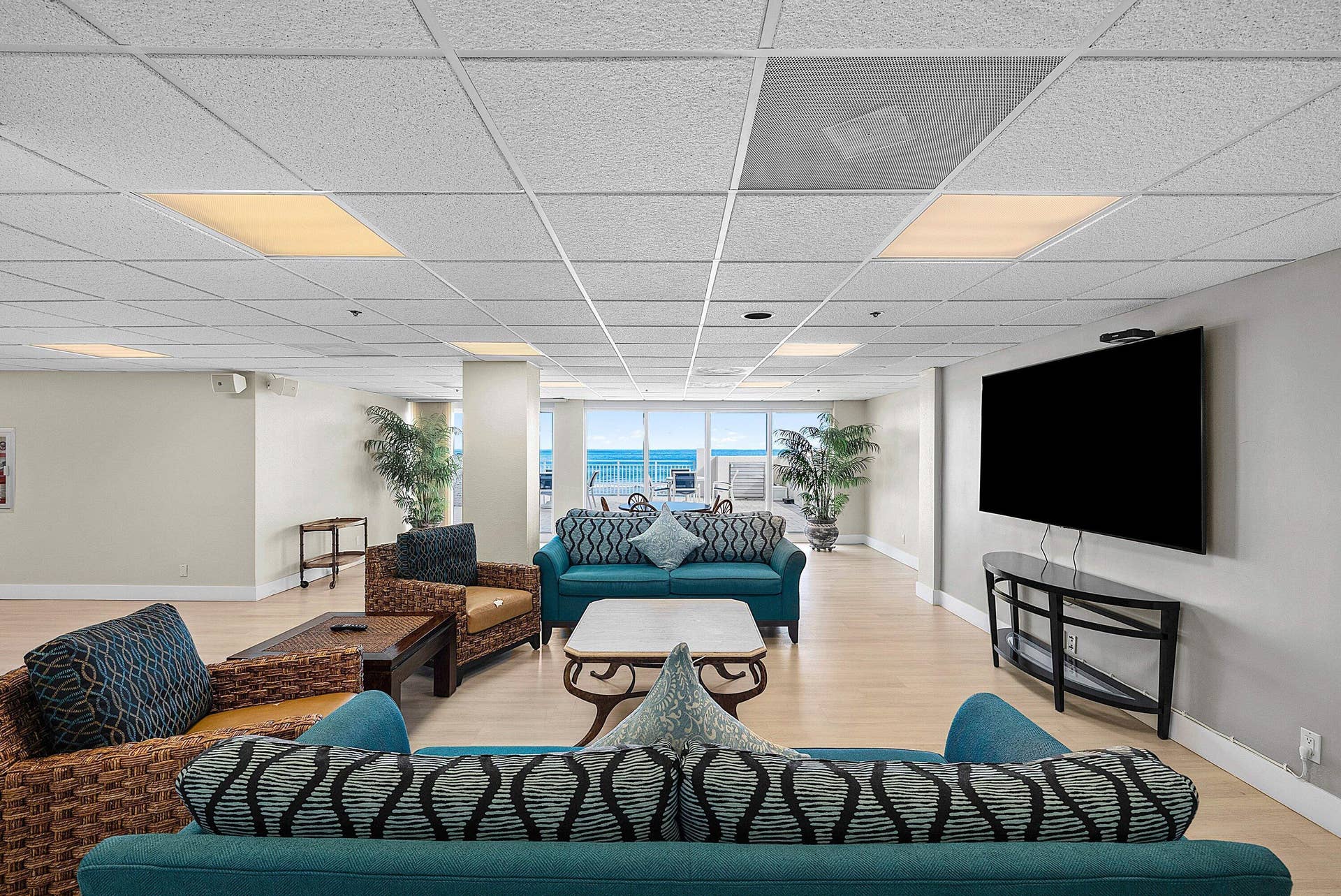 4505 S Ocean Boulevard, #1008, Highland Beach, FL 33487 BUILDING CLUBHOUSE WITH OCEAN VIEWS
