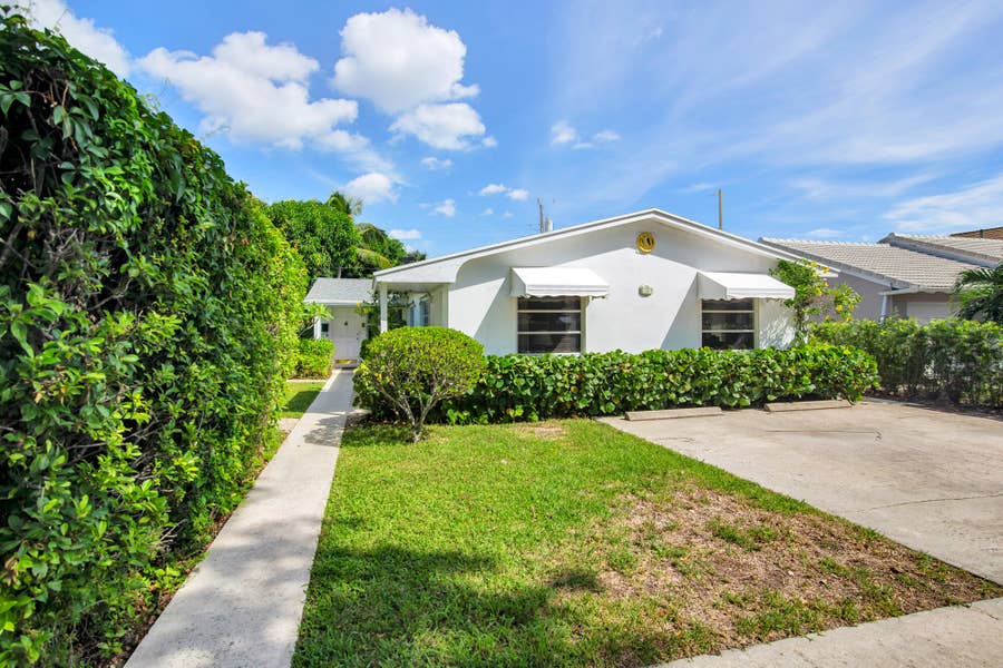 Property photo for 217 Pine Terrace, West Palm Beach, FL