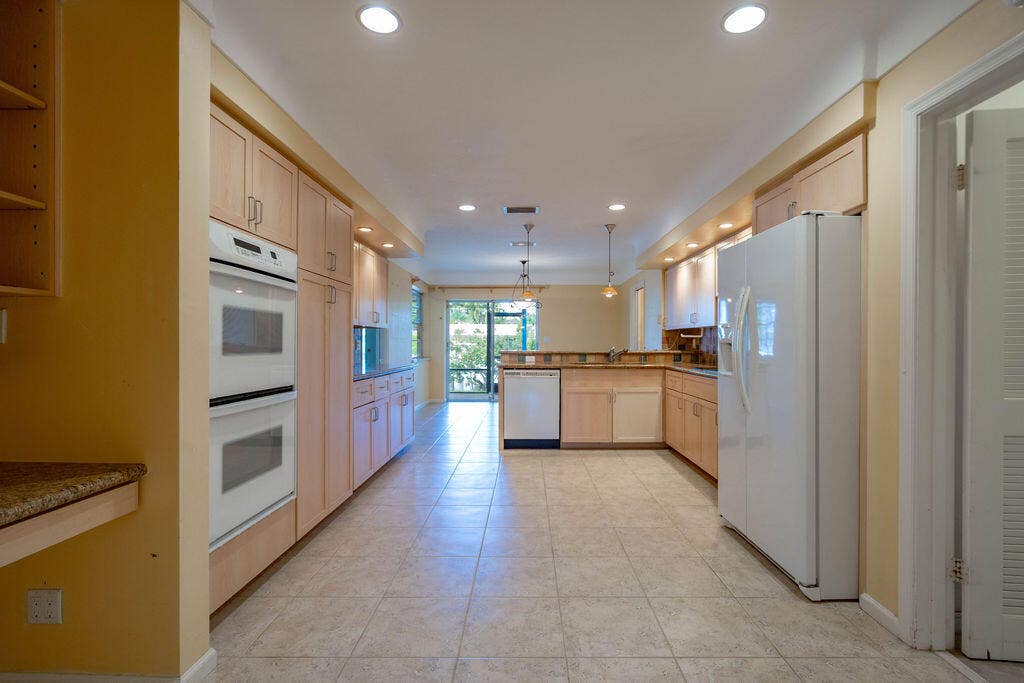 4471 NE 25TH Avenue, Lighthouse Point, FL 33064 DSC02010