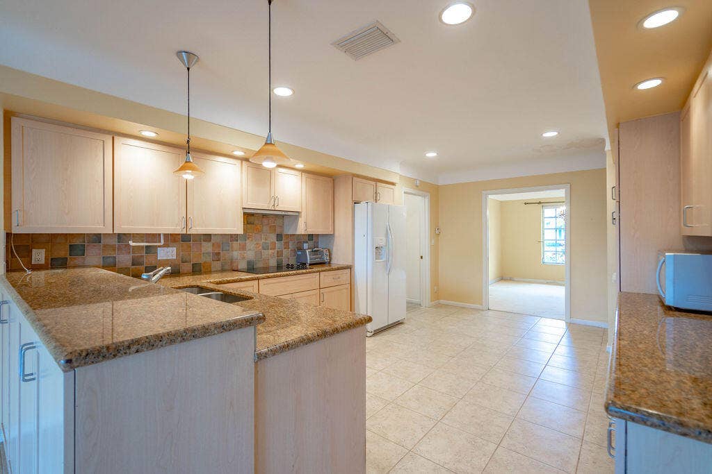 4471 NE 25TH Avenue, Lighthouse Point, FL 33064 DSC02007