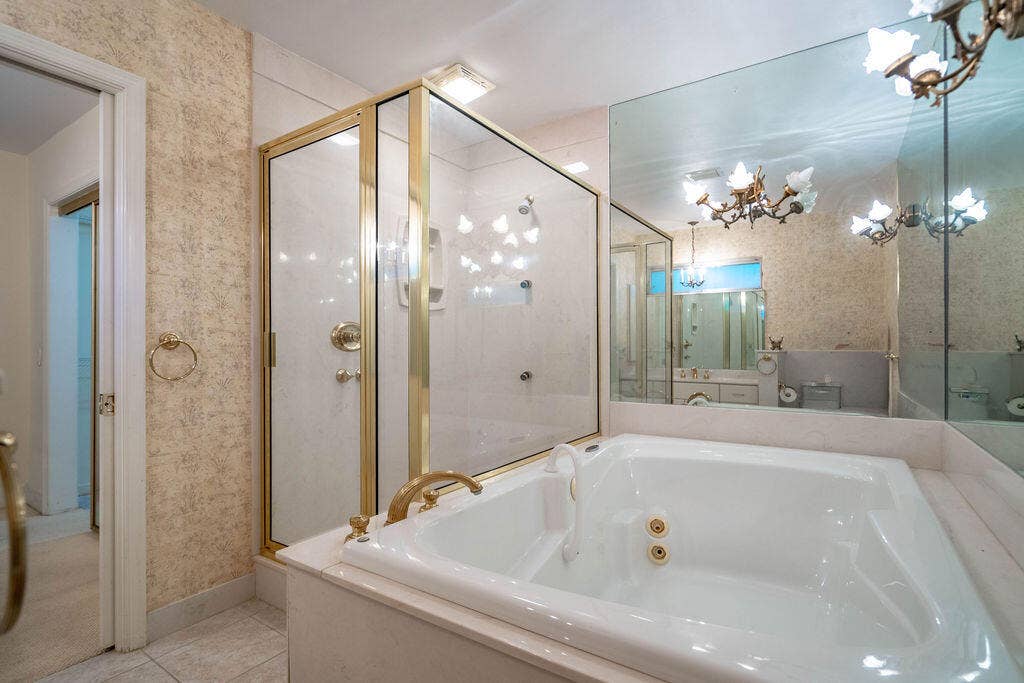 4471 NE 25TH Avenue, Lighthouse Point, FL 33064 DSC02001