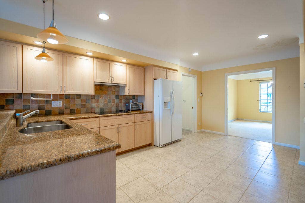 4471 NE 25TH Avenue, Lighthouse Point, FL 33064 DSC02008