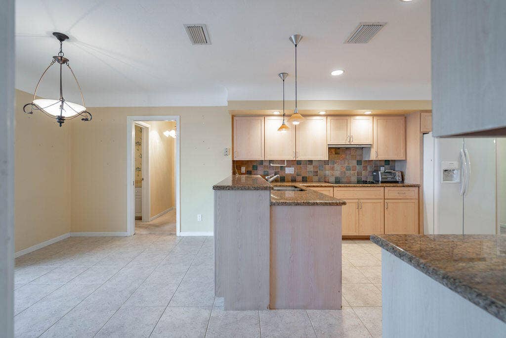 4471 NE 25TH Avenue, Lighthouse Point, FL 33064 DSC02005