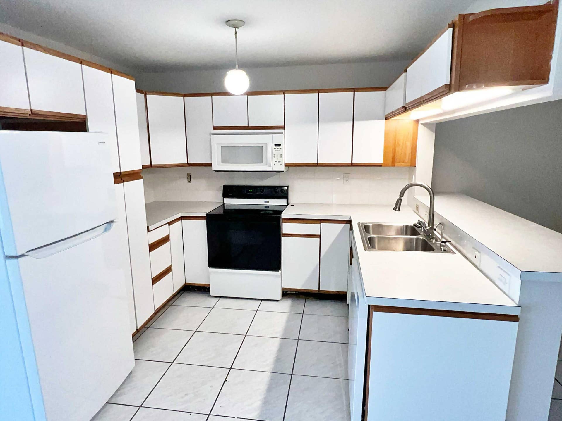 248 SE 8TH Terrace, Deerfield Beach, Deerfield Beach, FL 33441 Kitchen
