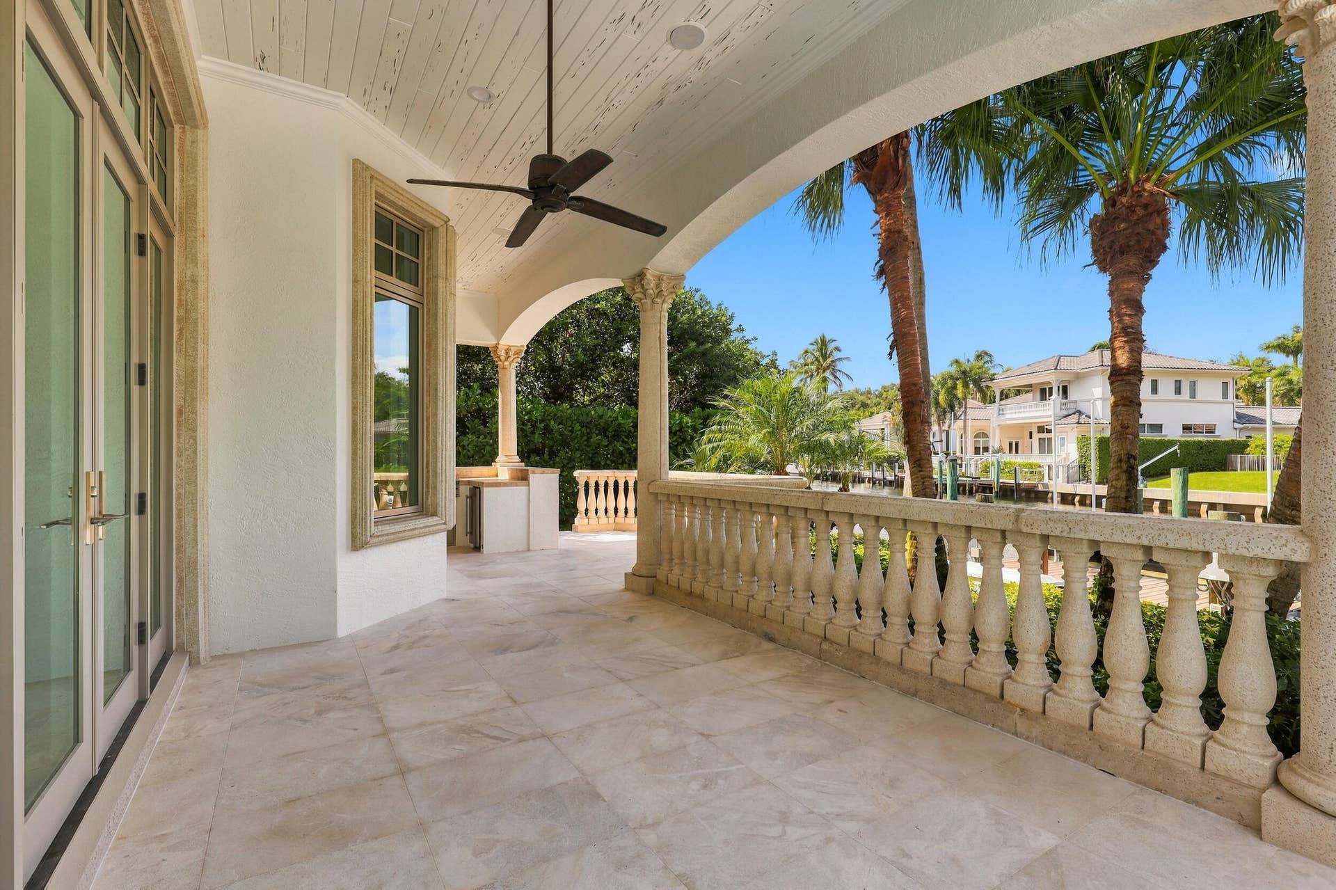 753 HARBOUR ISLE Place, North Palm Beach, FL 33410 Veranda