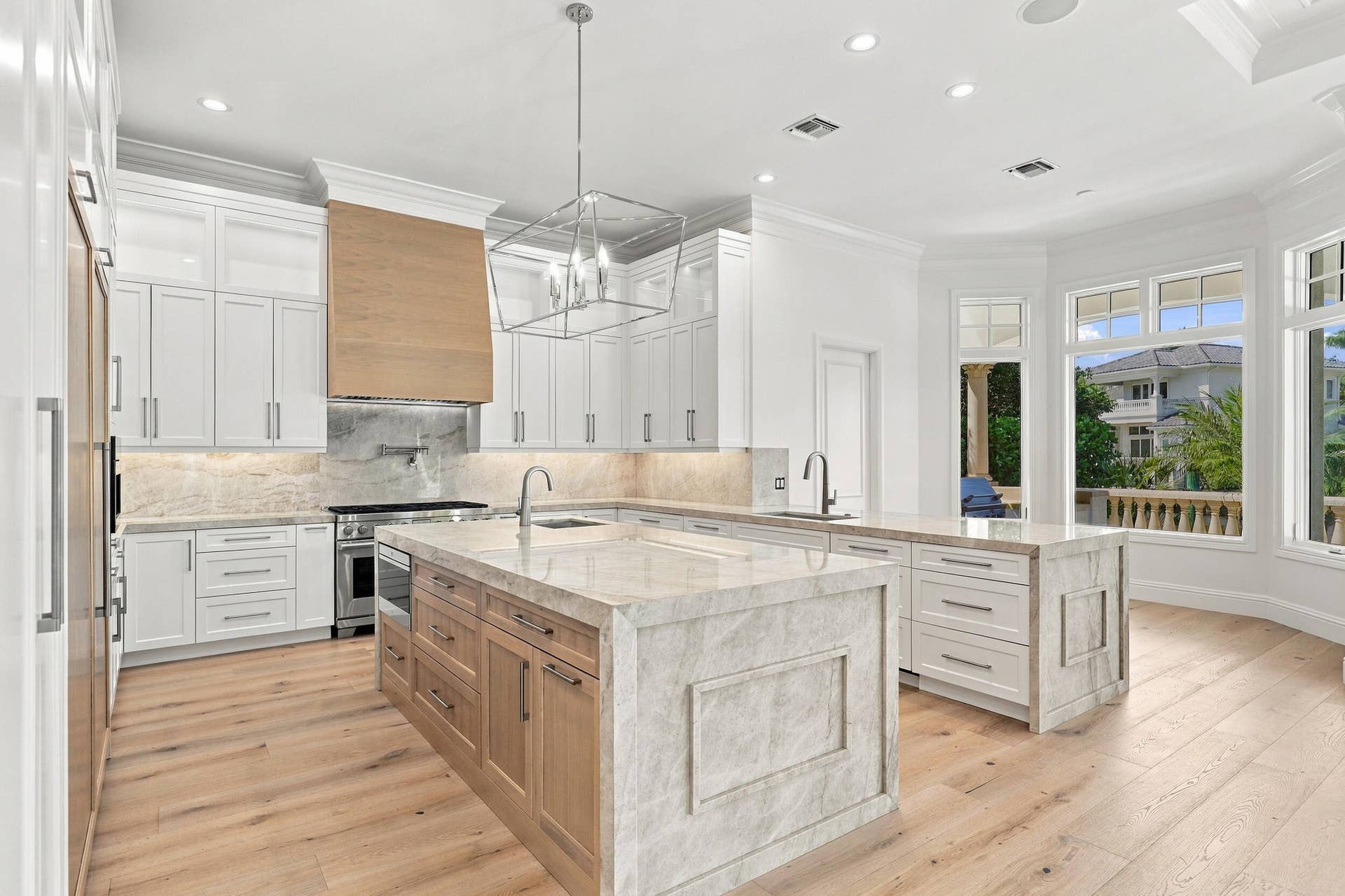 753 HARBOUR ISLE Place, North Palm Beach, FL 33410 Kitchen