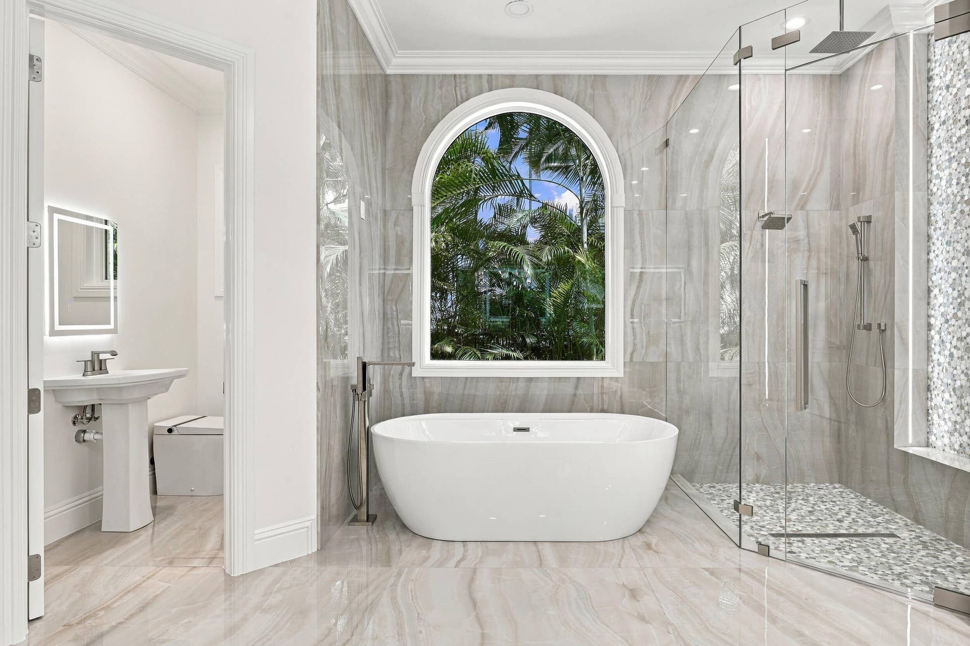 753 HARBOUR ISLE Place, North Palm Beach, FL 33410 Primary Bath