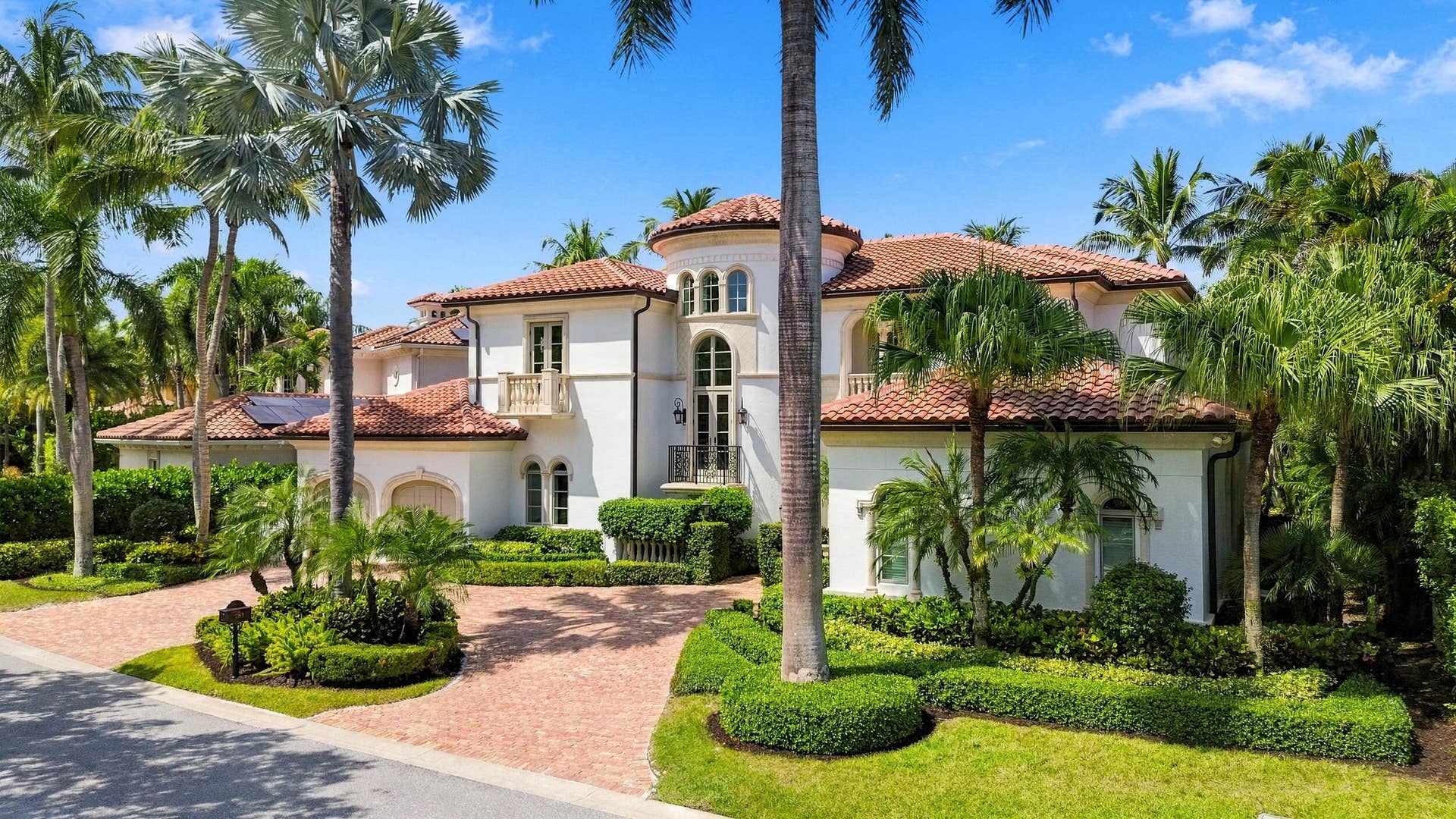 753 HARBOUR ISLE Place, North Palm Beach, FL 33410 Front
