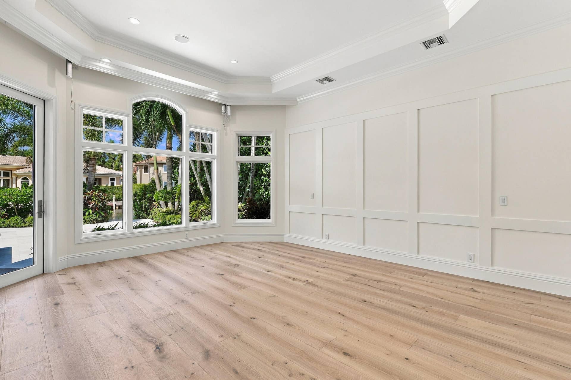 753 HARBOUR ISLE Place, North Palm Beach, FL 33410 Primary