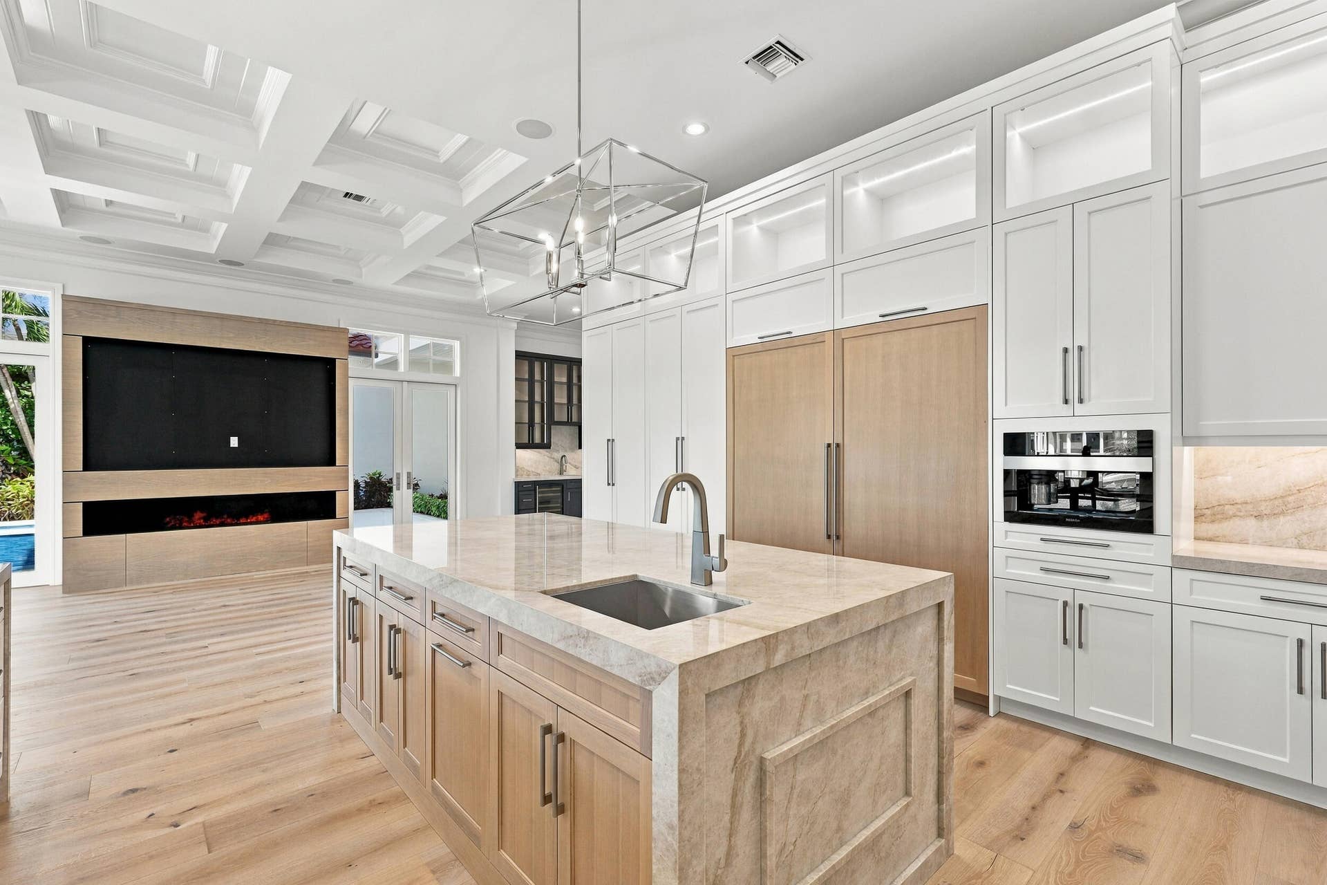 753 HARBOUR ISLE Place, North Palm Beach, FL 33410 Kitchen