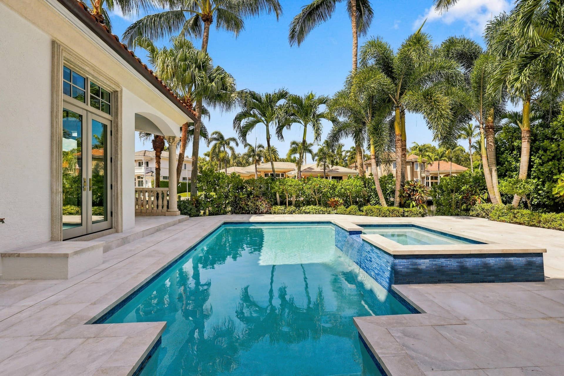 753 HARBOUR ISLE Place, North Palm Beach, FL 33410 Pool