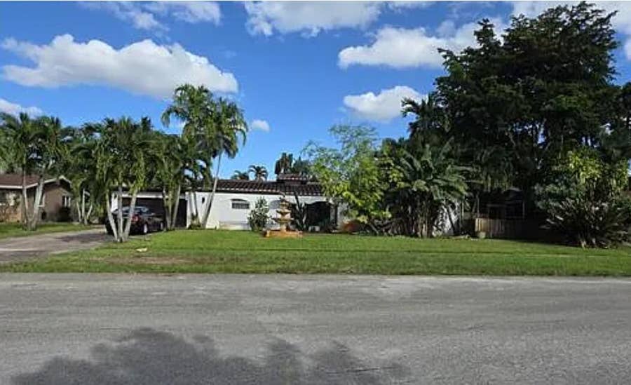 Property photo for 690 NW 68TH Avenue, Plantation, FL