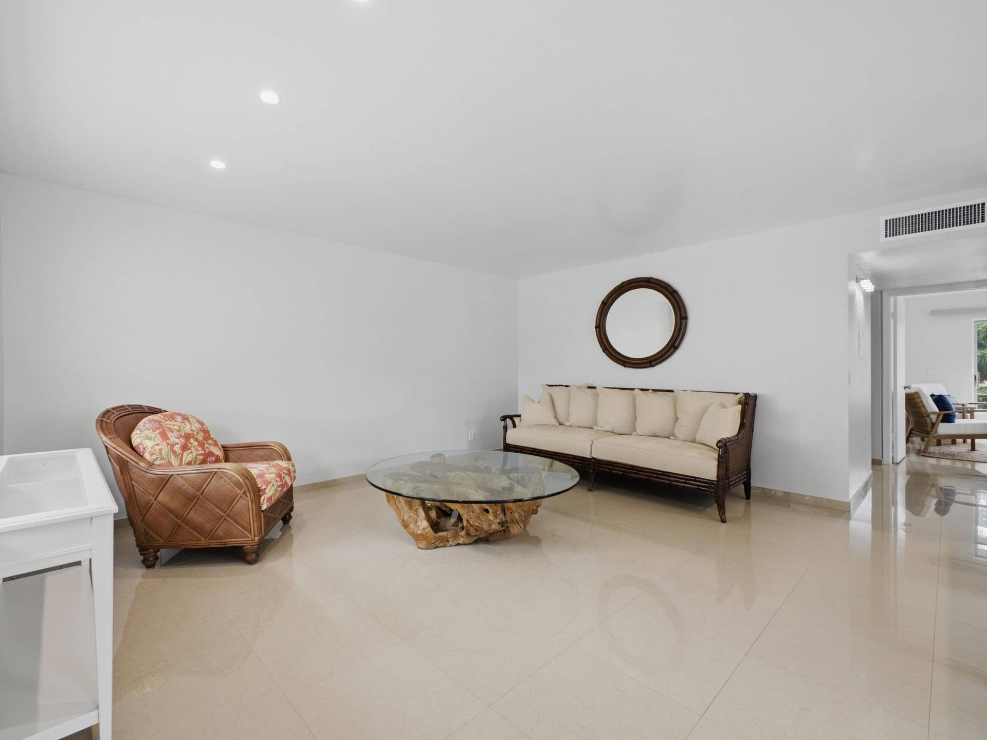 471 Capri J, Delray Beach, FL 33484 Living 1